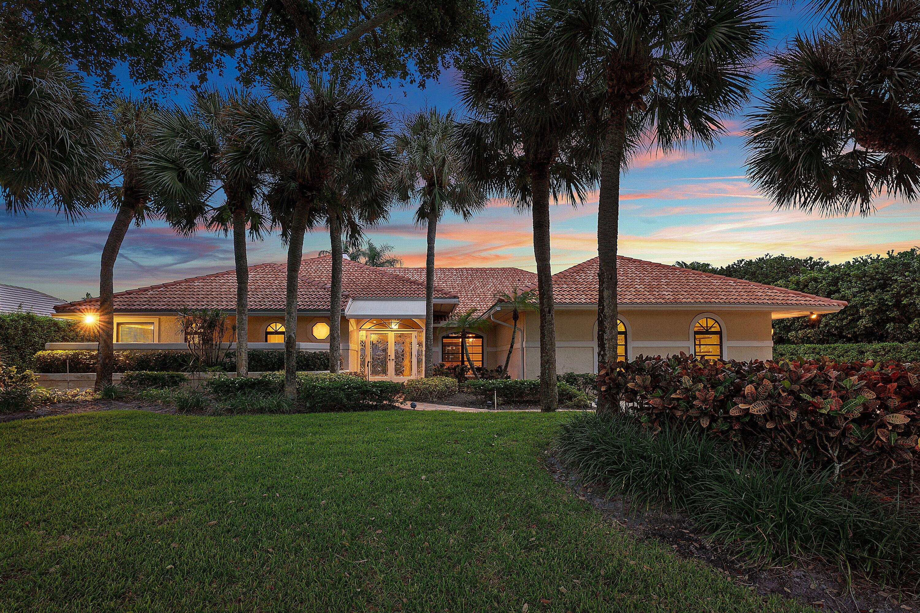 10126 Se Royal Tern Way Property Photo 1