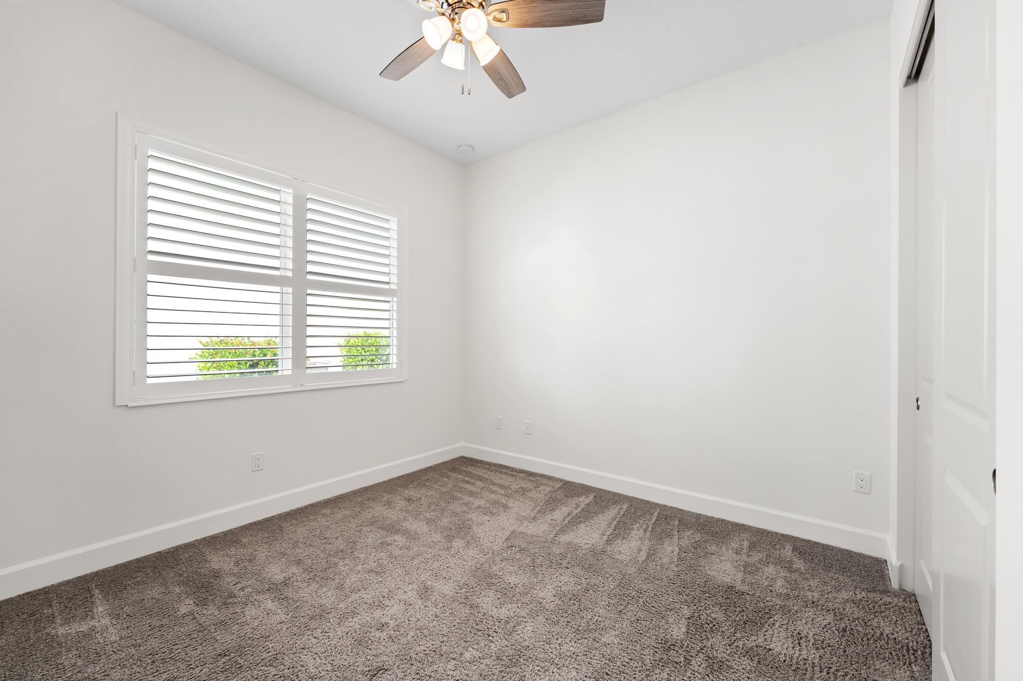 15199 Goldfinch Circle Property Photo 34