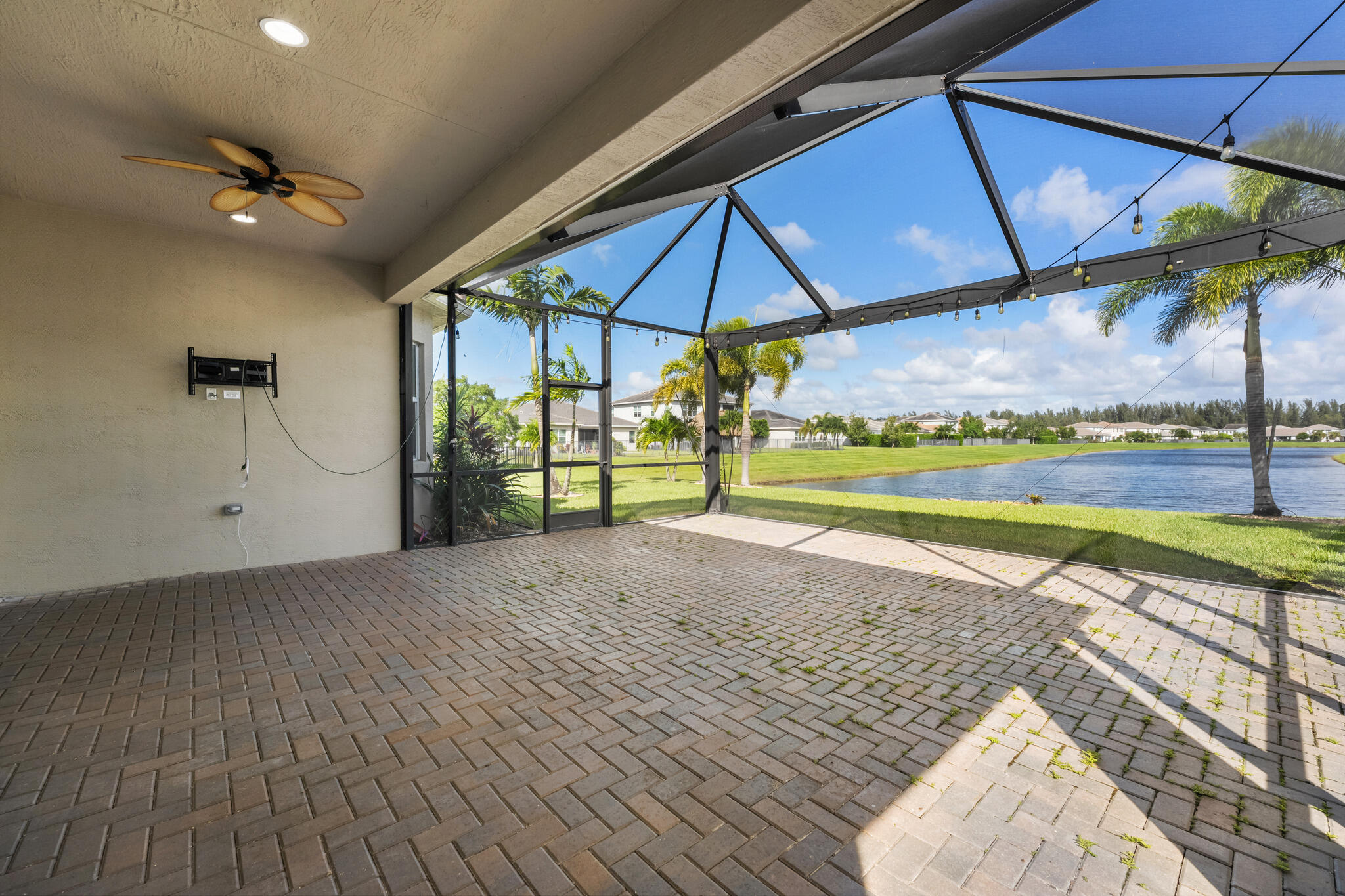 15199 Goldfinch Circle Property Photo 39