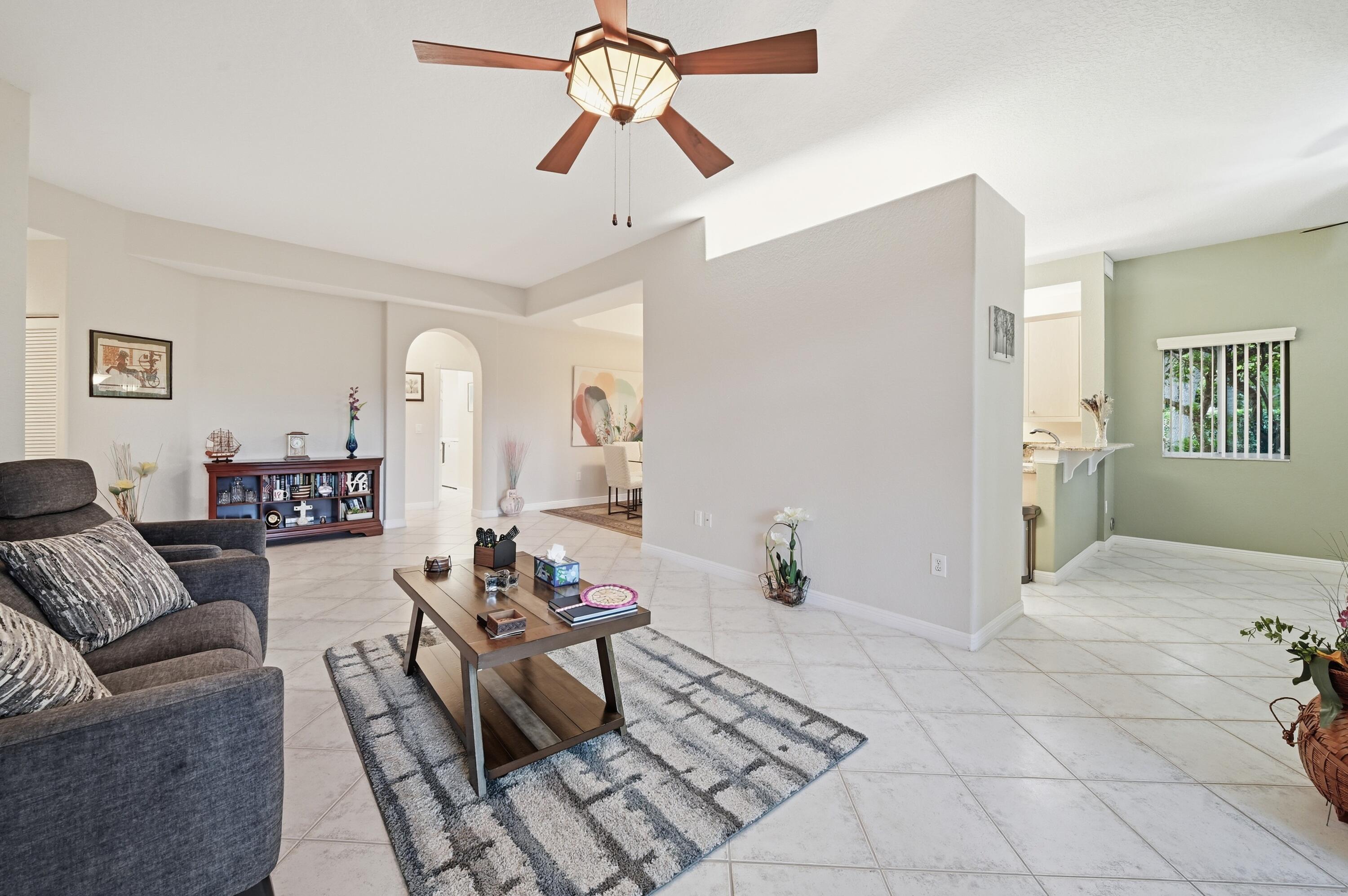 7986 Exeter Boulevard W 101 Property Photo 6