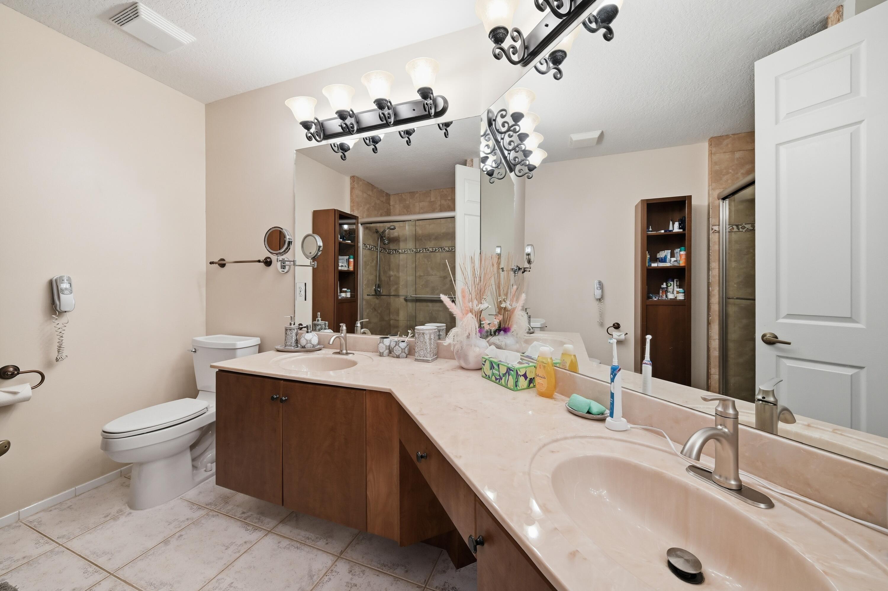 7986 Exeter Boulevard W 101 Property Photo 13