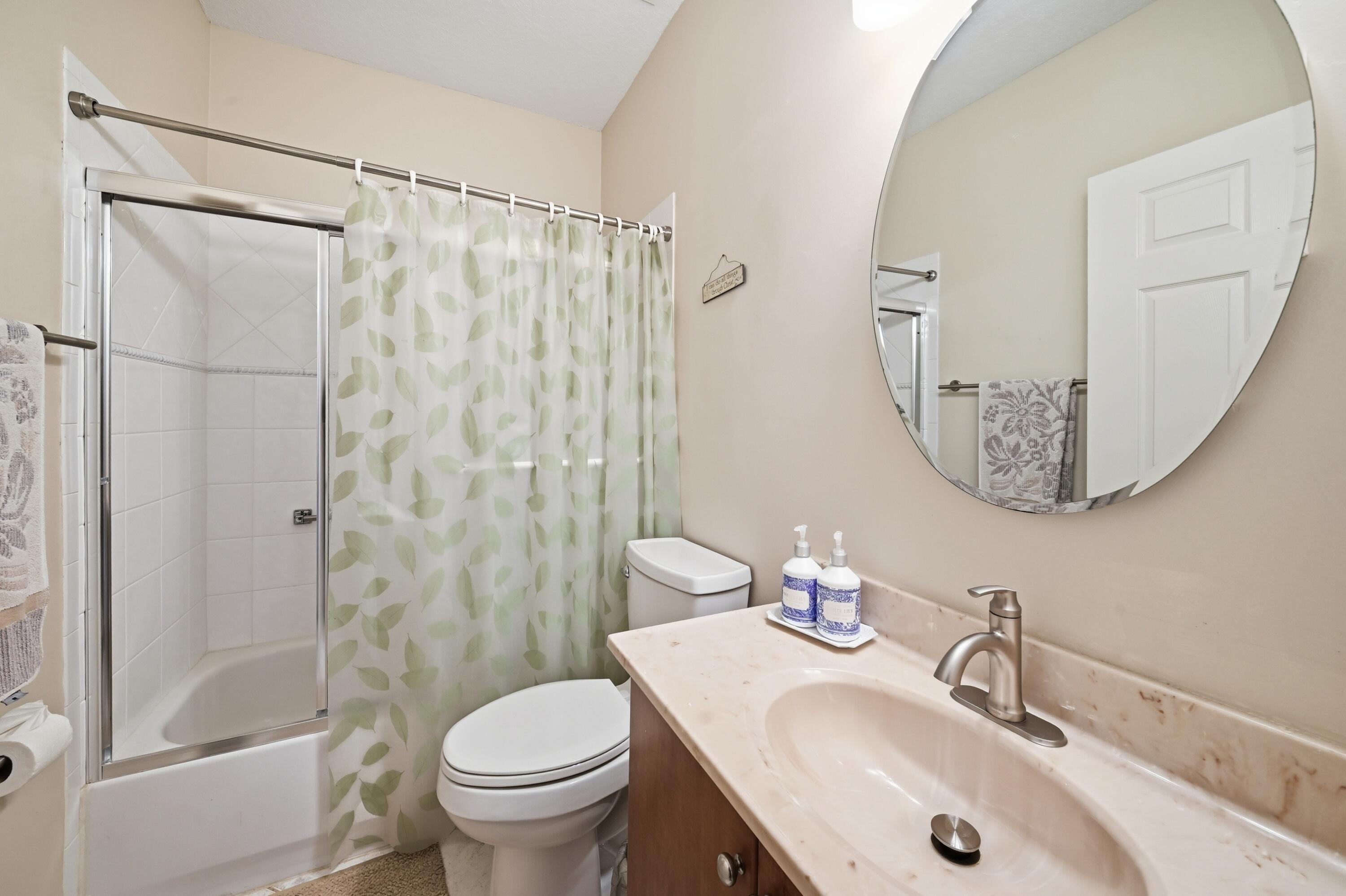 7986 Exeter Boulevard W 101 Property Photo 27