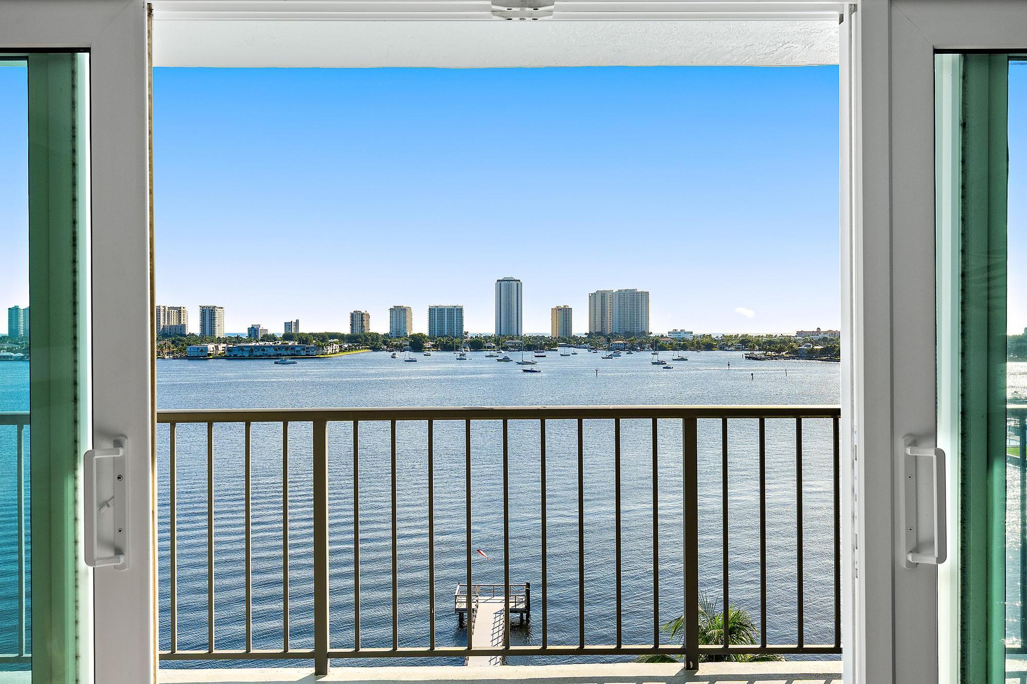 3040 Lake Shore Drive 903 Property Photo 4