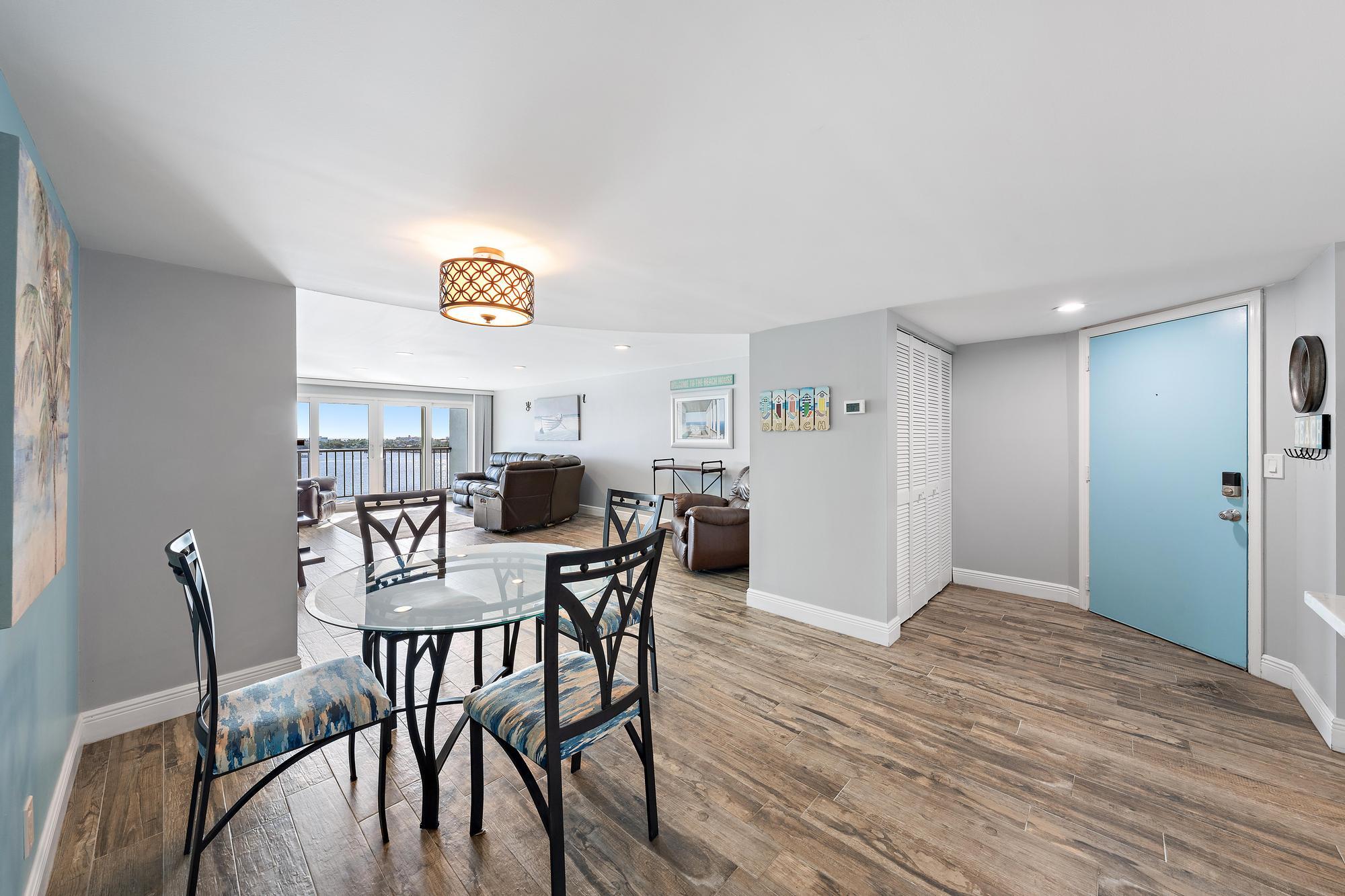 3040 Lake Shore Drive 903 Property Photo 8