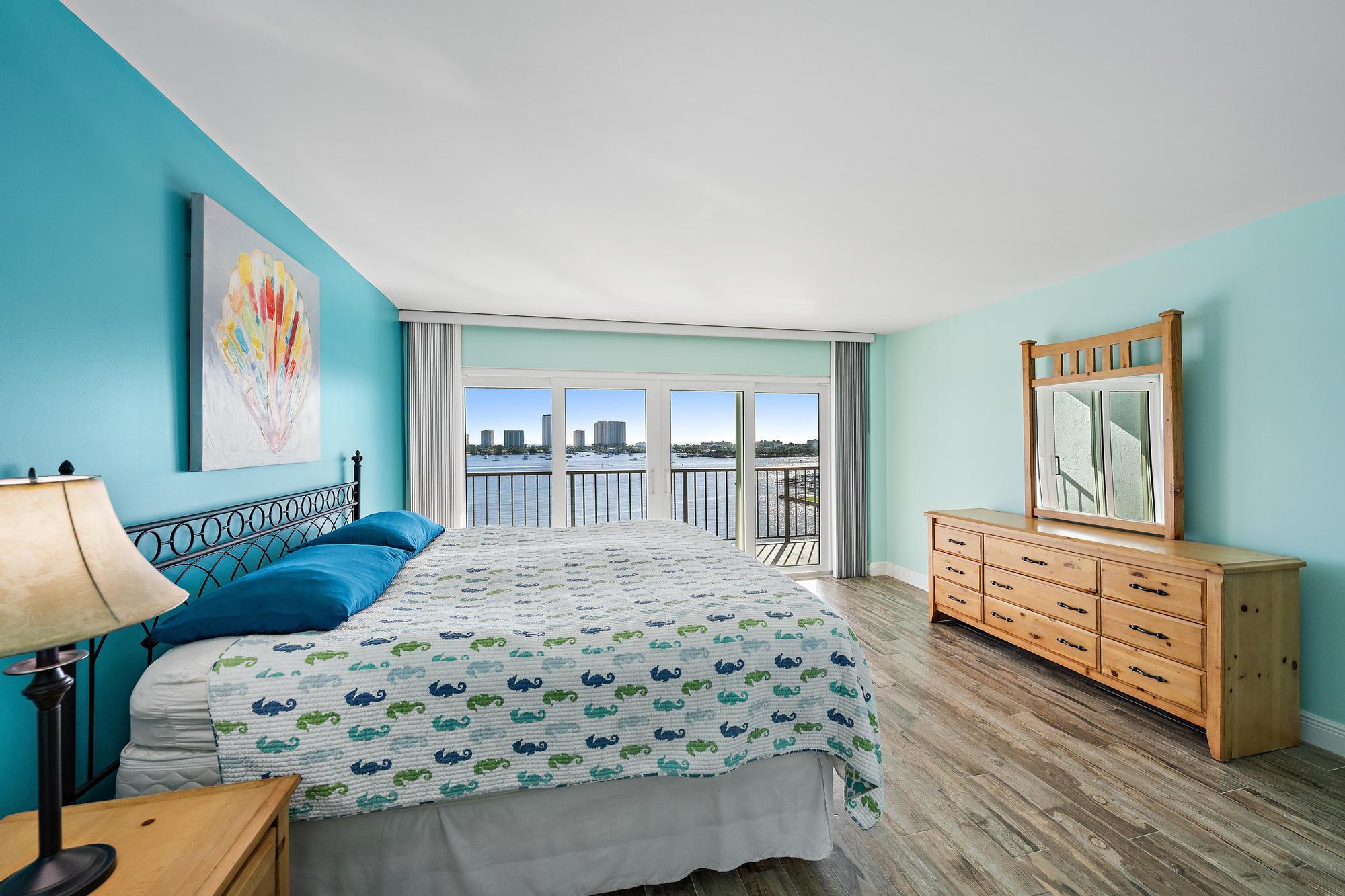 3040 Lake Shore Drive 903 Property Photo 15