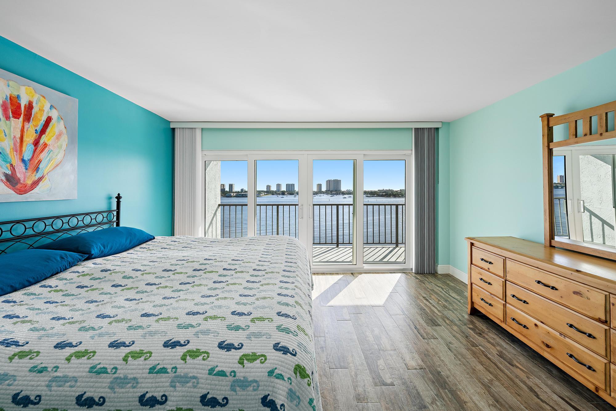 3040 Lake Shore Drive 903 Property Photo 16