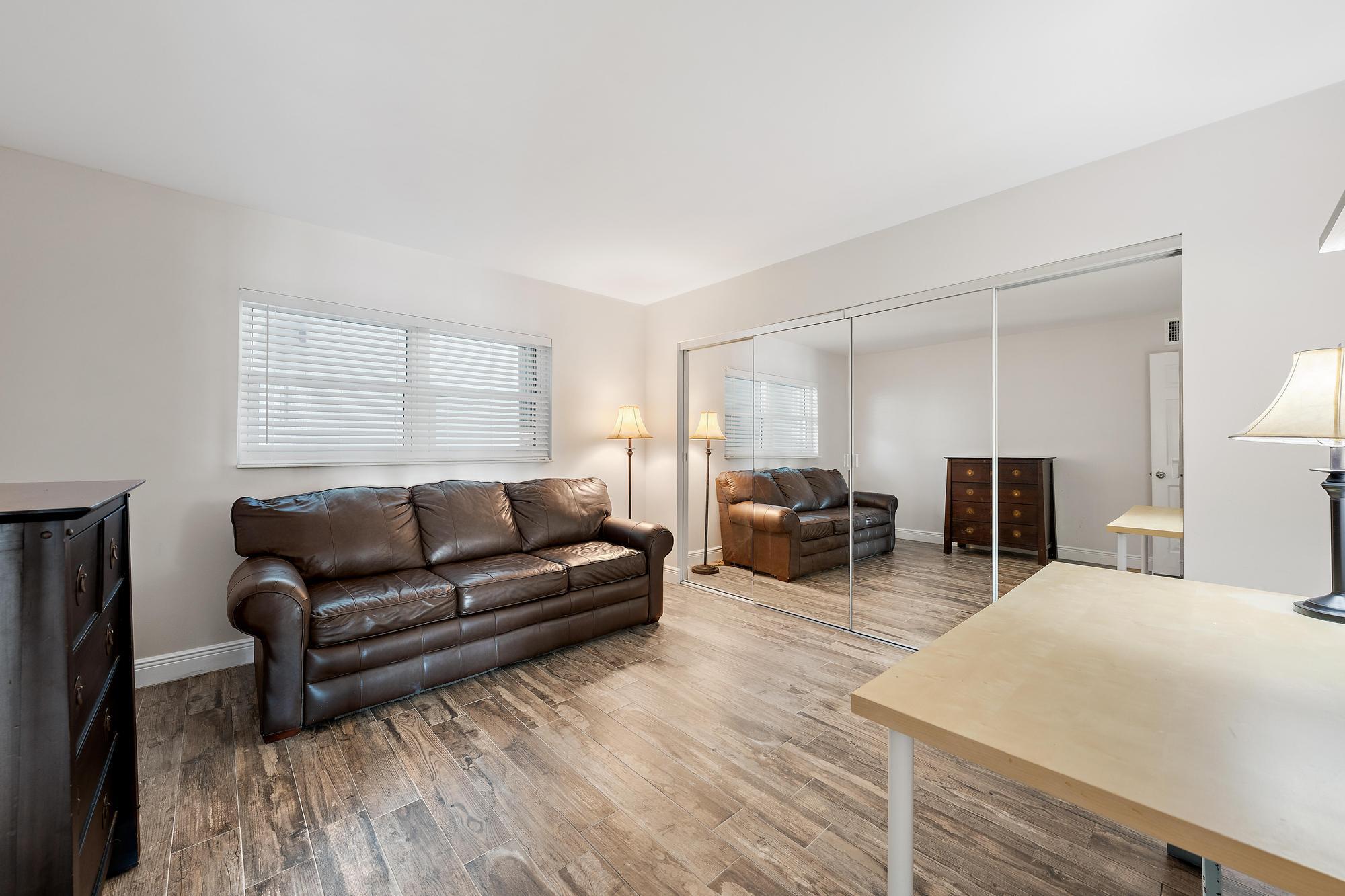 3040 Lake Shore Drive 903 Property Photo 20