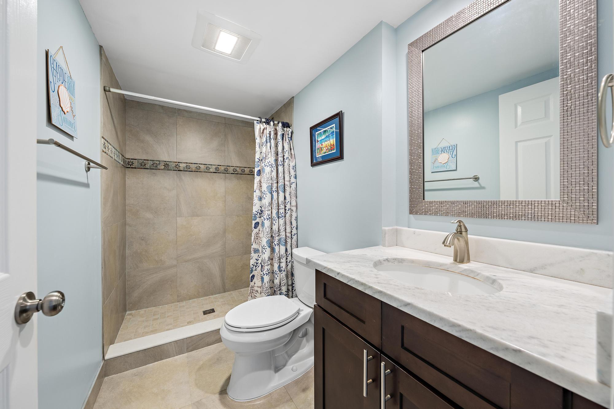 3040 Lake Shore Drive 903 Property Photo 21