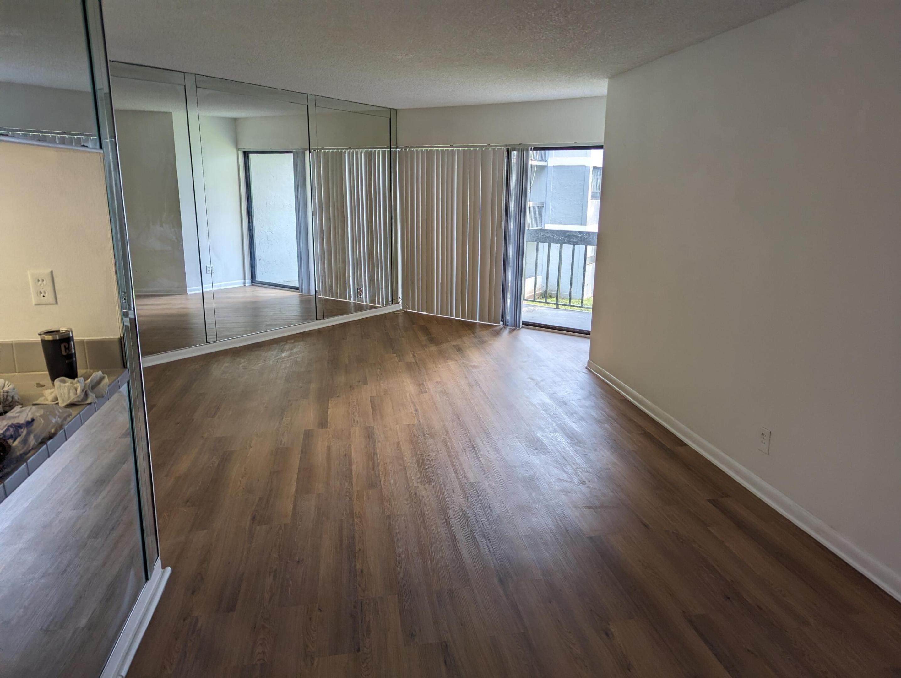 1880 N Congress Avenue 202 Property Photo 1