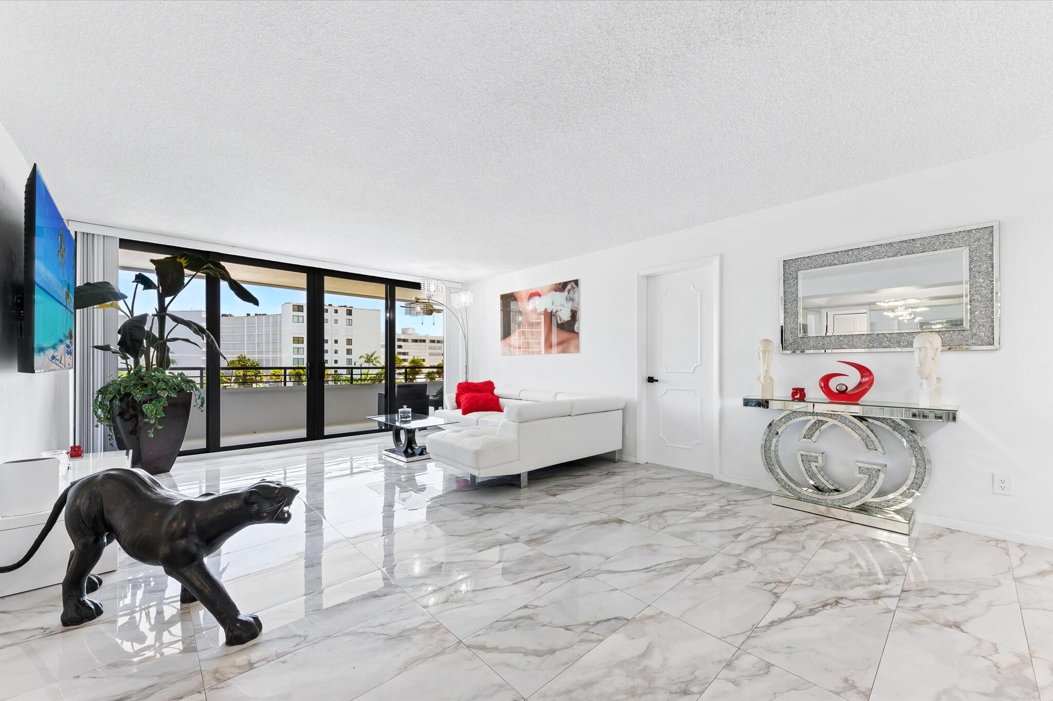 3589 S Ocean Boulevard 403 Property Photo 2
