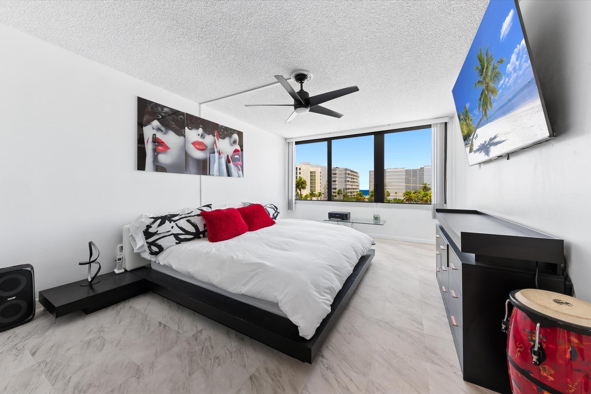 3589 S Ocean Boulevard 403 Property Photo 10