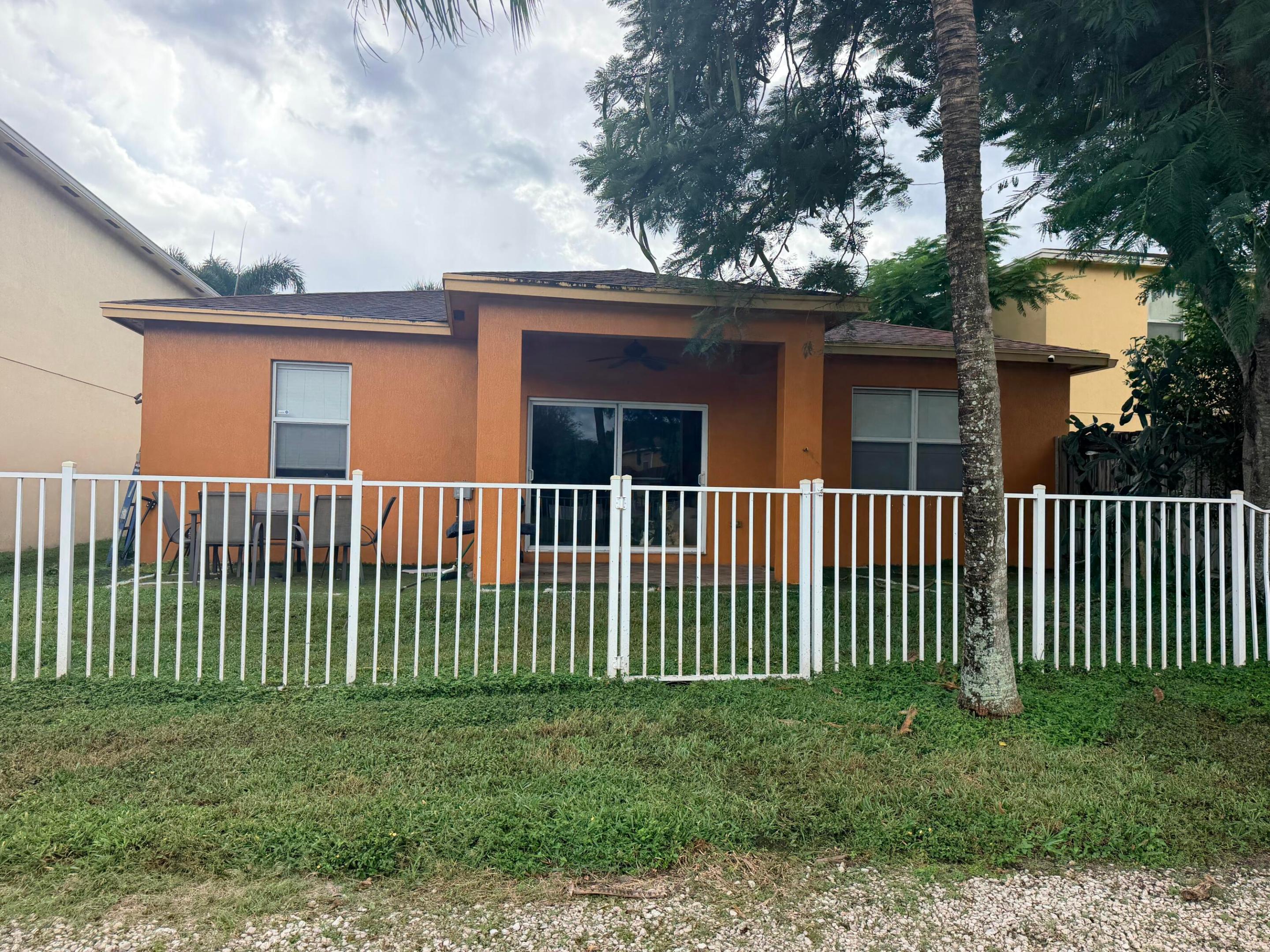 5821 Gypsum Place Property Photo 4