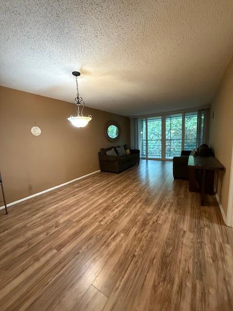 9440 Live Oak Place 402 Property Photo 3