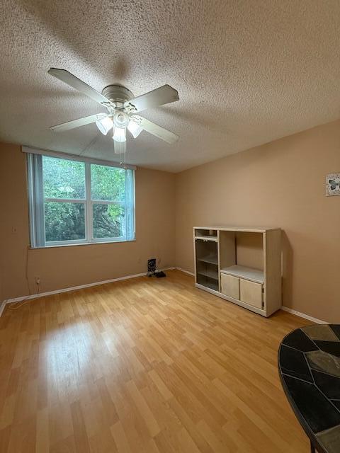 9440 Live Oak Place 402 Property Photo 8