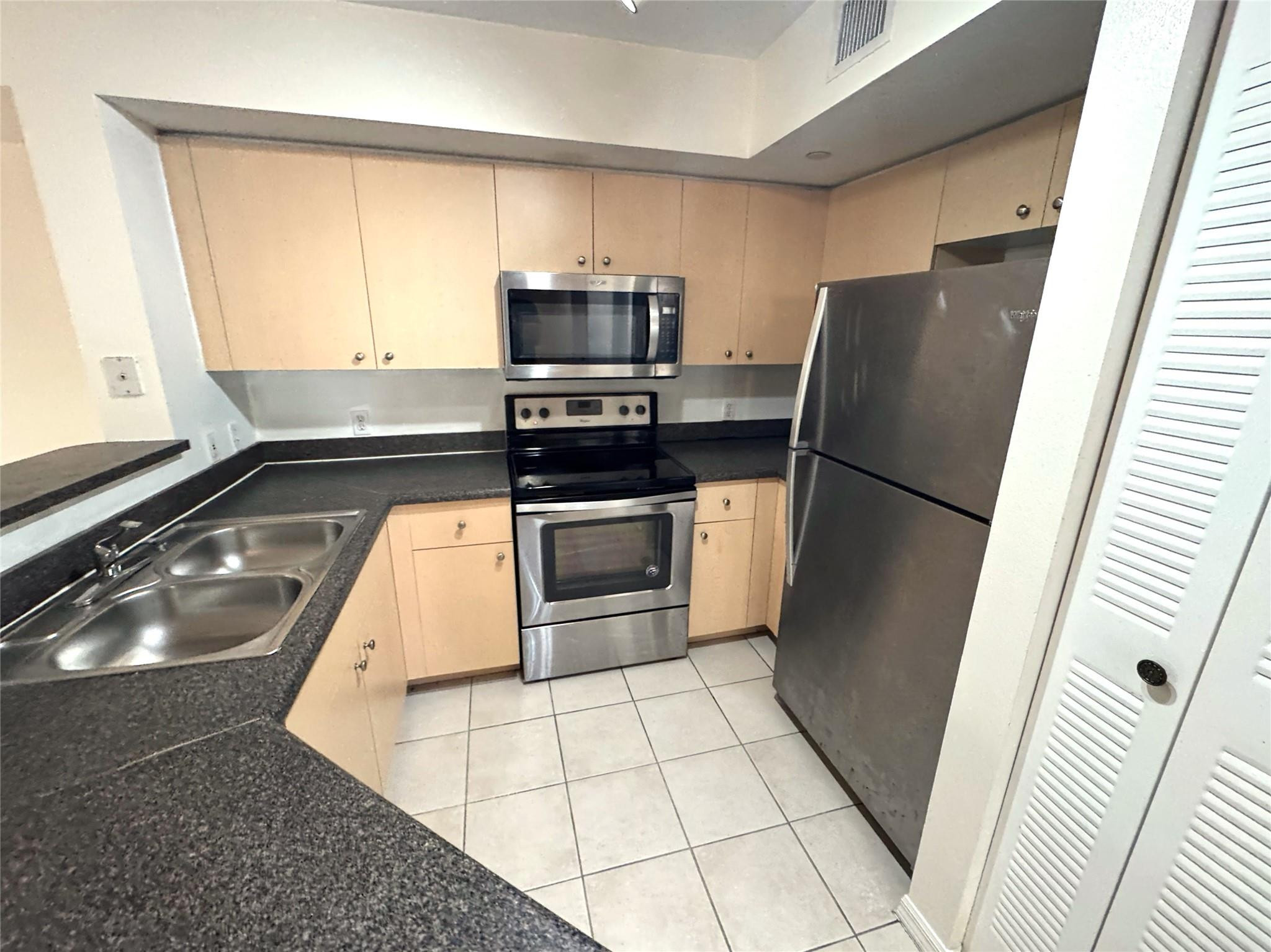 4220 San Marino Boulevard 101 Property Photo 1