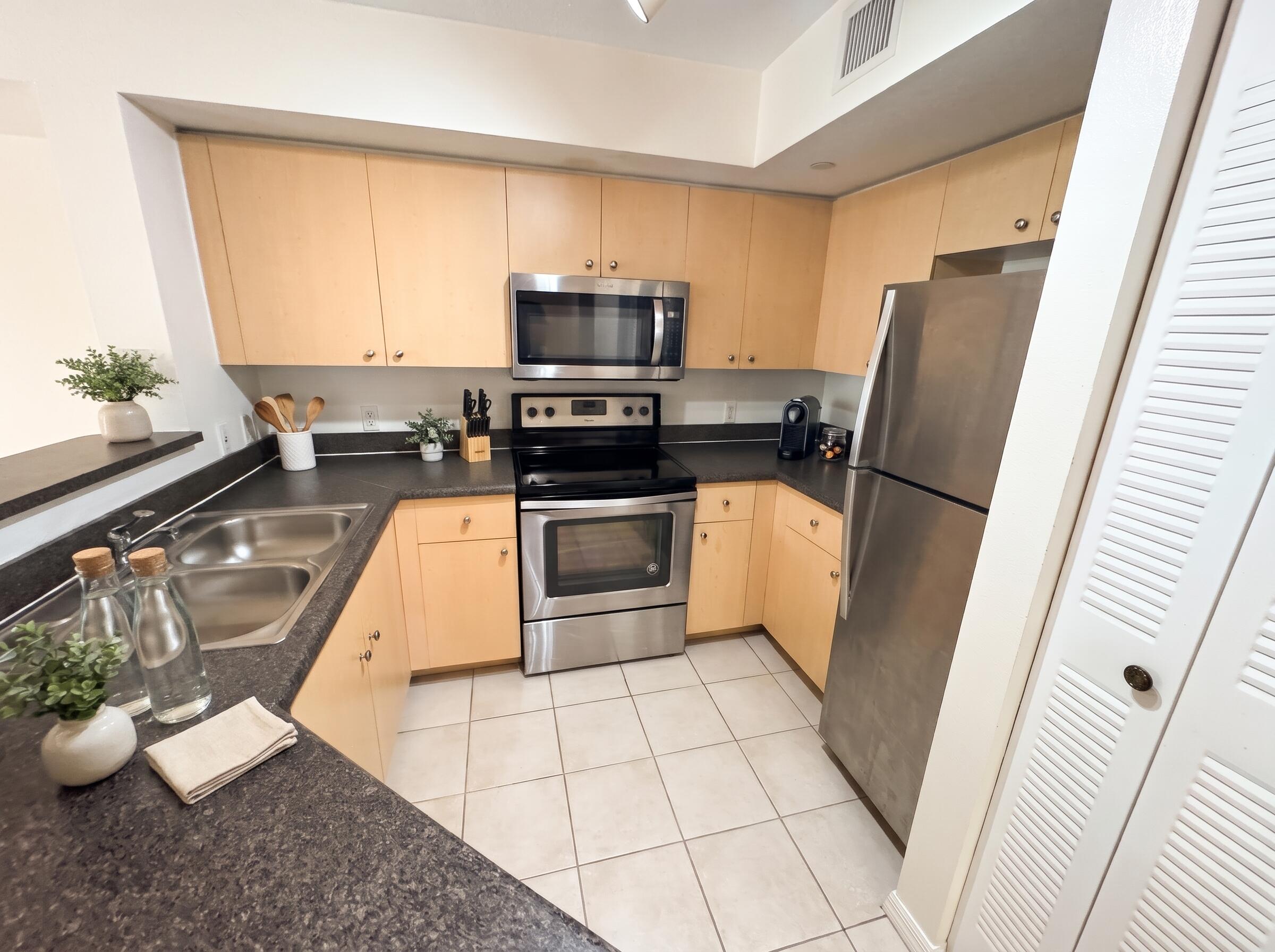 4220 San Marino Boulevard 101 Property Photo 2