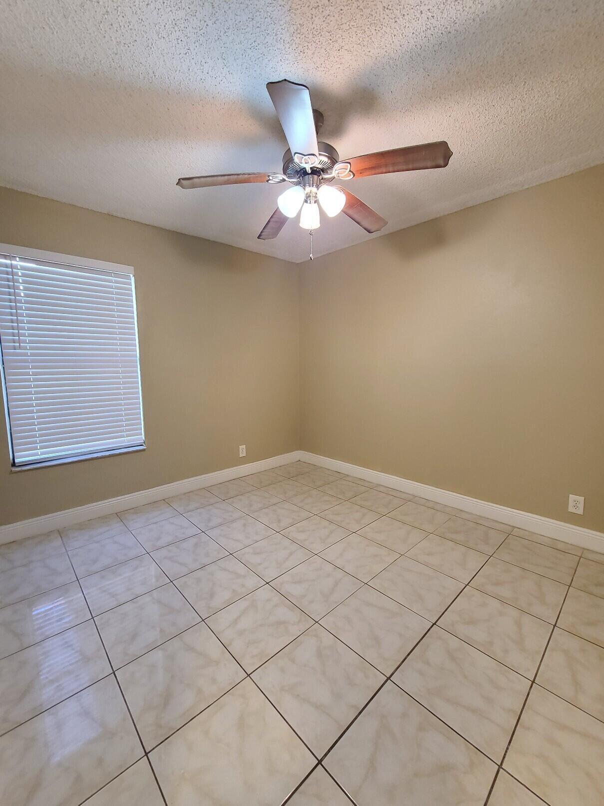 1461 Windorah Way G Property Photo 8