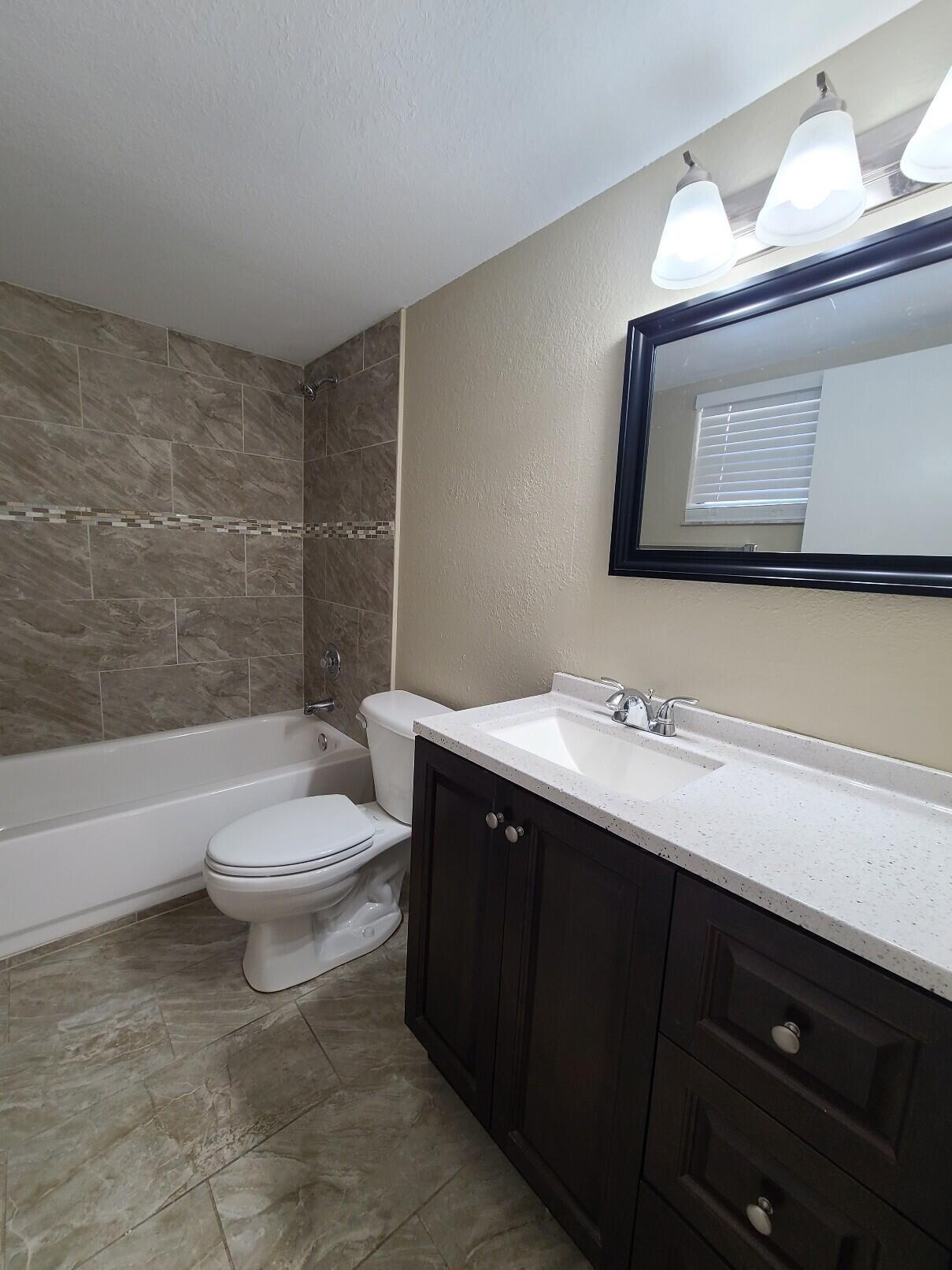1461 Windorah Way G Property Photo 14