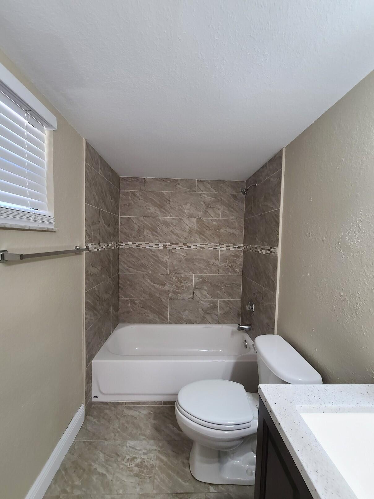 1461 Windorah Way G Property Photo 15