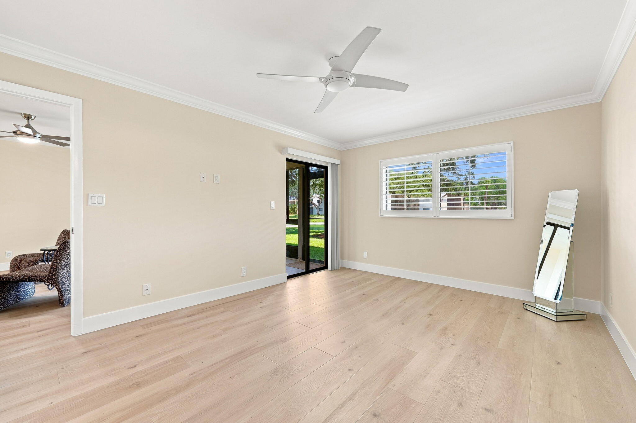 15456 Pembridge Drive 111 Property Photo 13