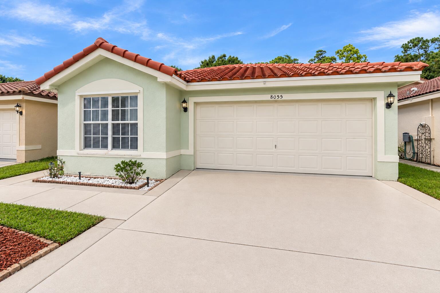8055 Stirrup Cay Court Property Photo 2