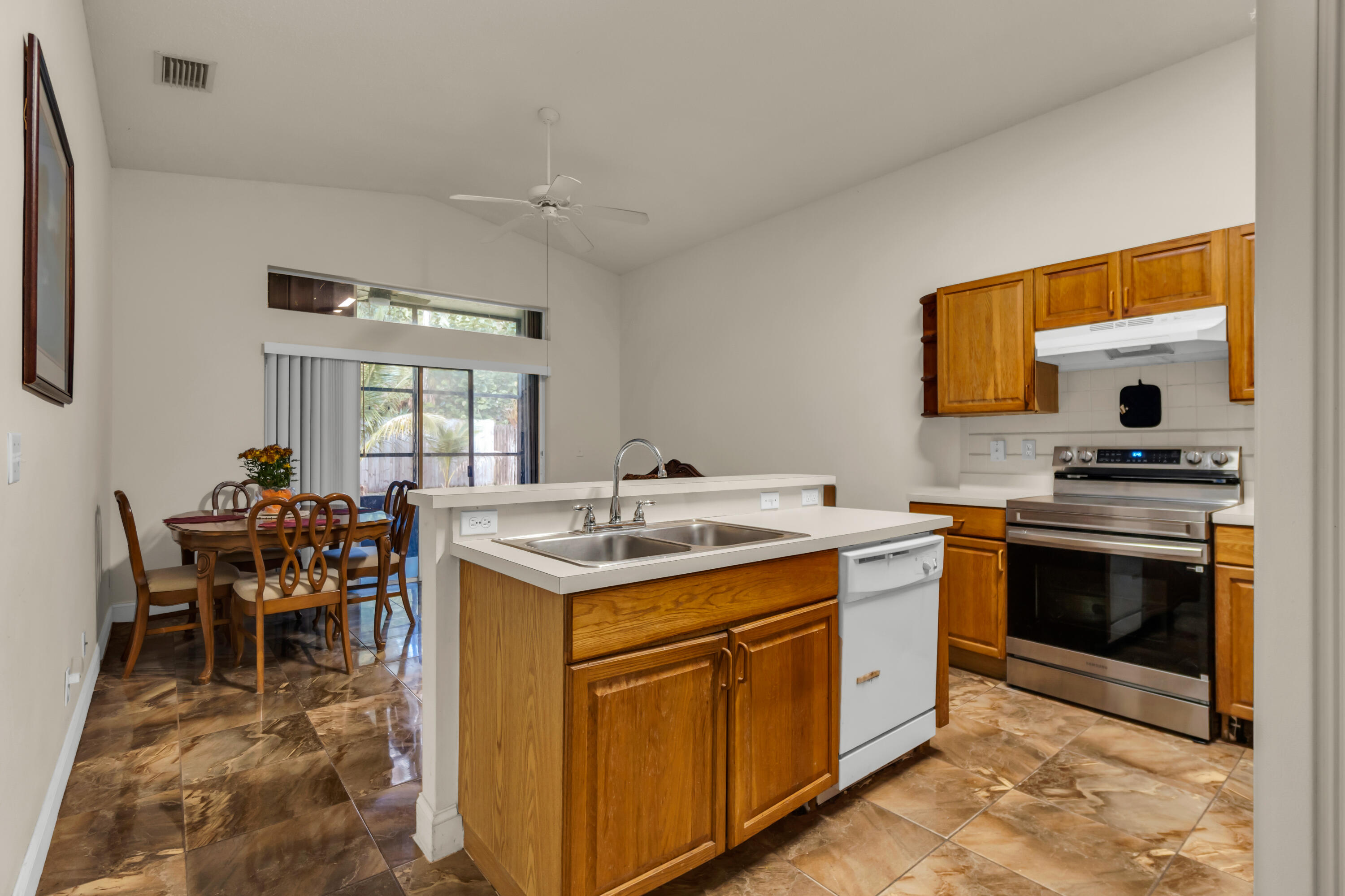 8055 Stirrup Cay Court Property Photo 15