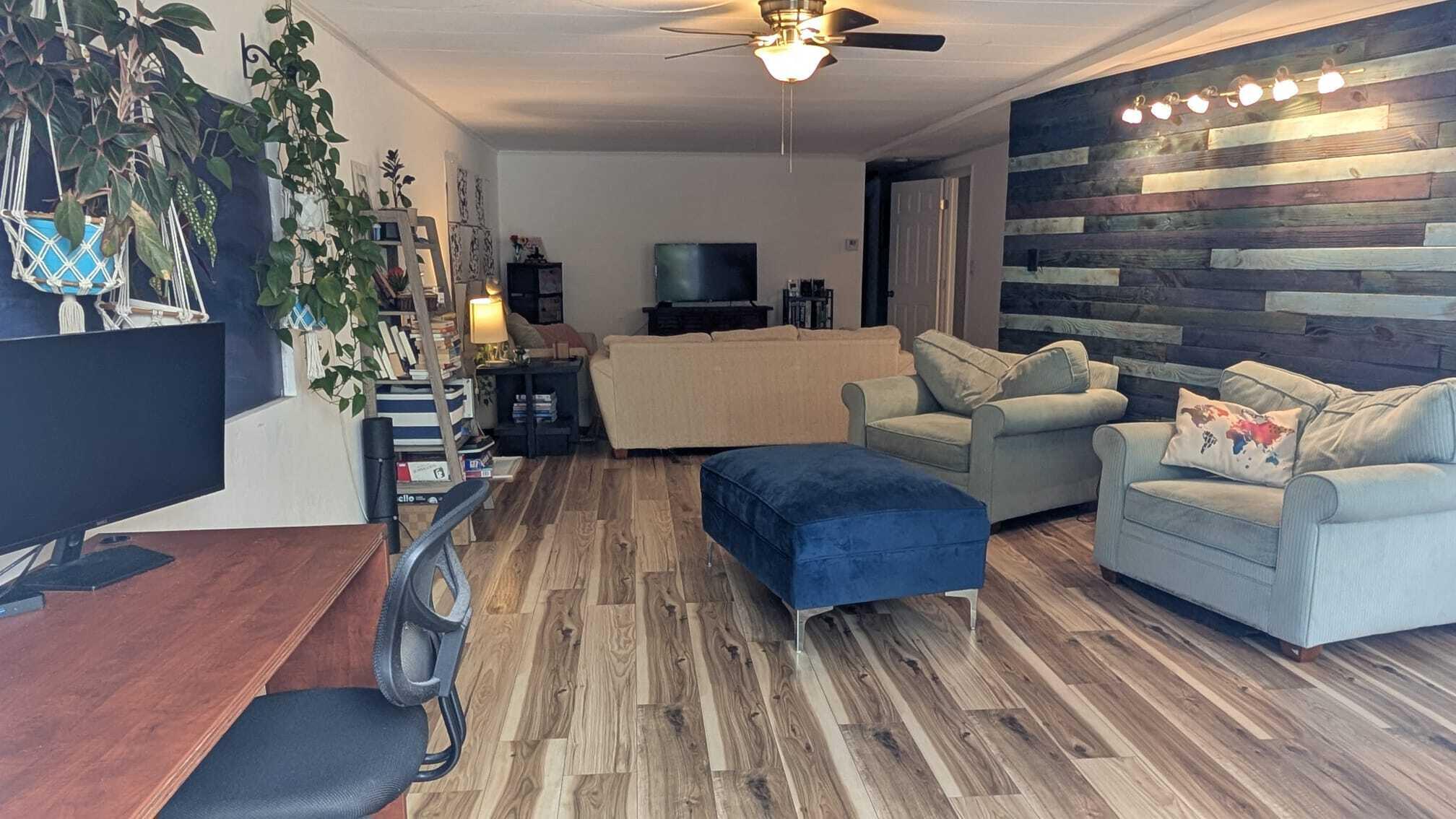 2912 Lakeshore Drive Property Photo 1