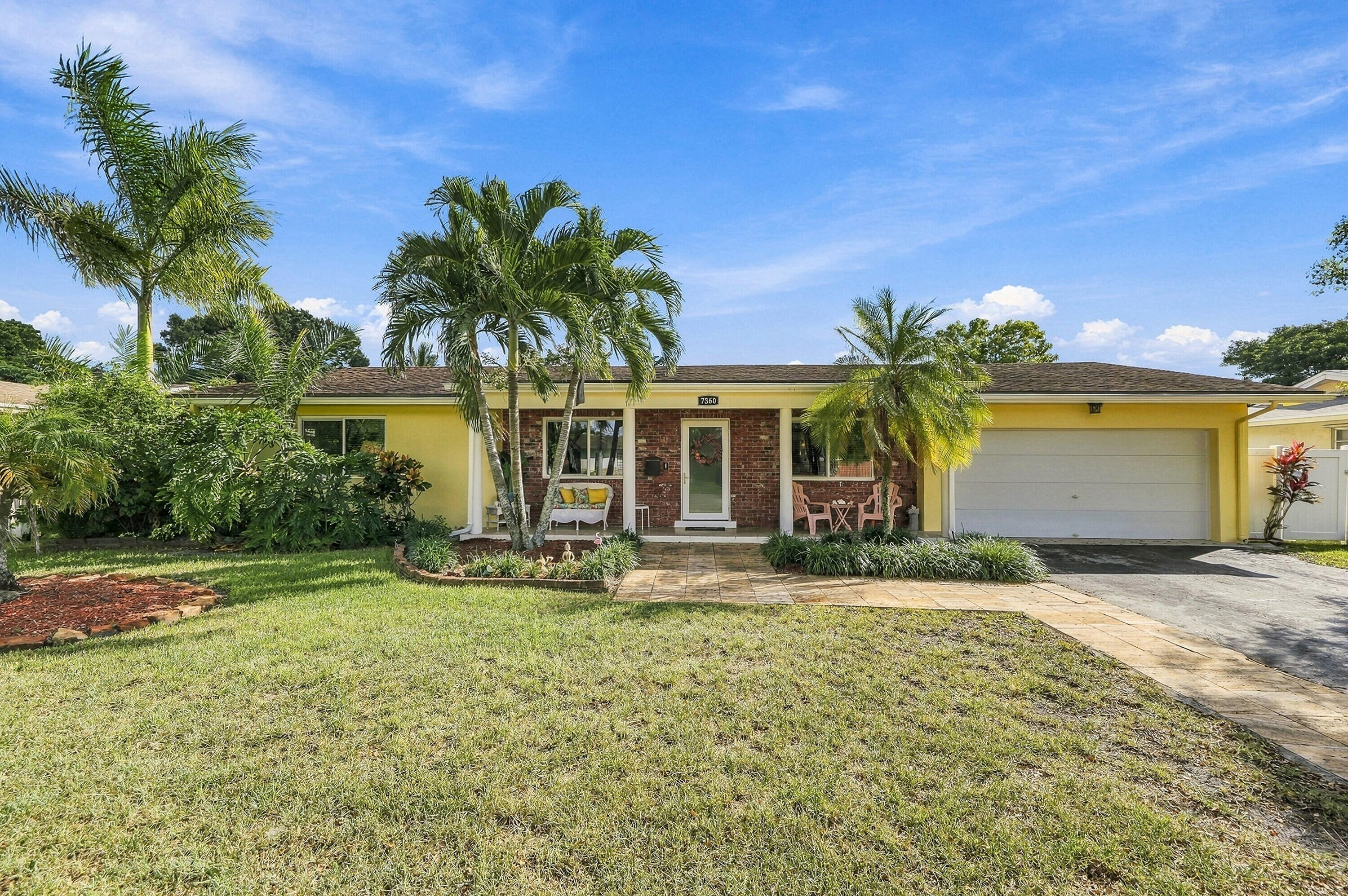 7360 Nw 14th Street Property Photo 5