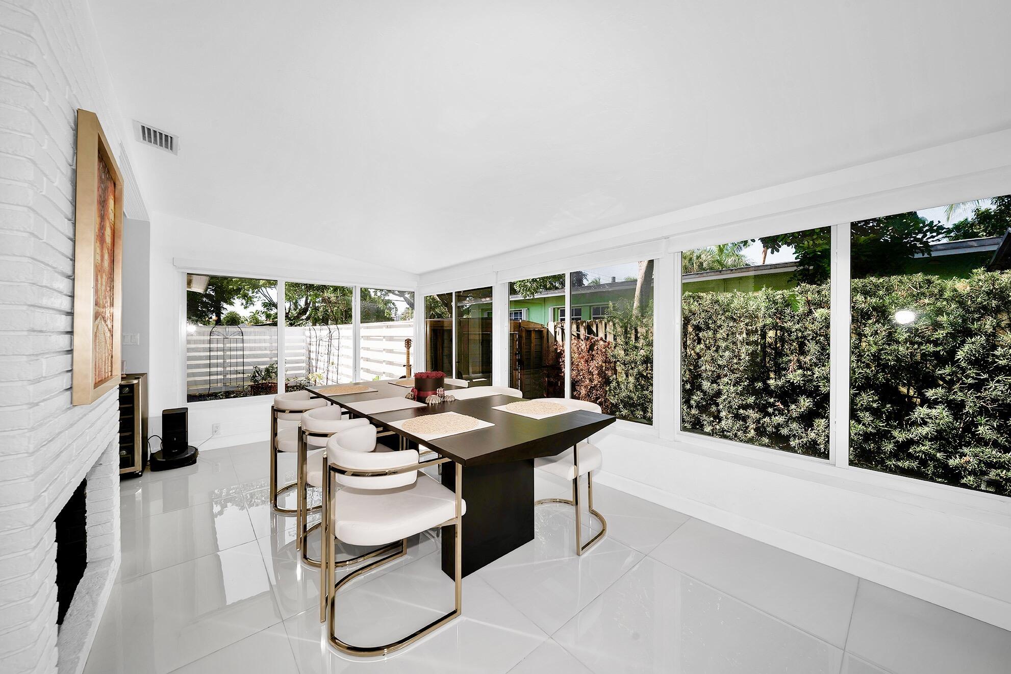 1303 Cordova Road Property Photo 10