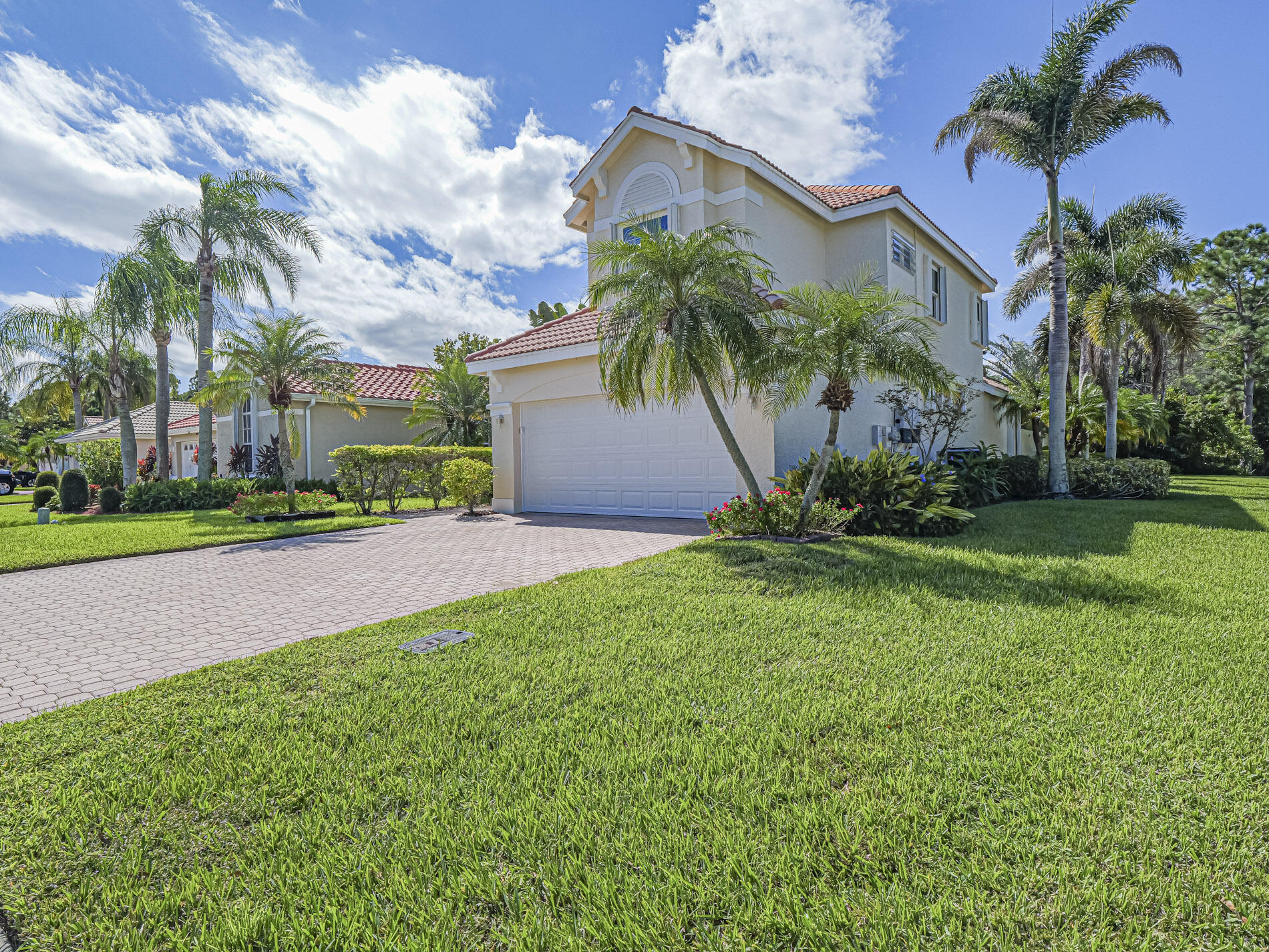 564 Sw Saint Kitts Cove Property Photo 4