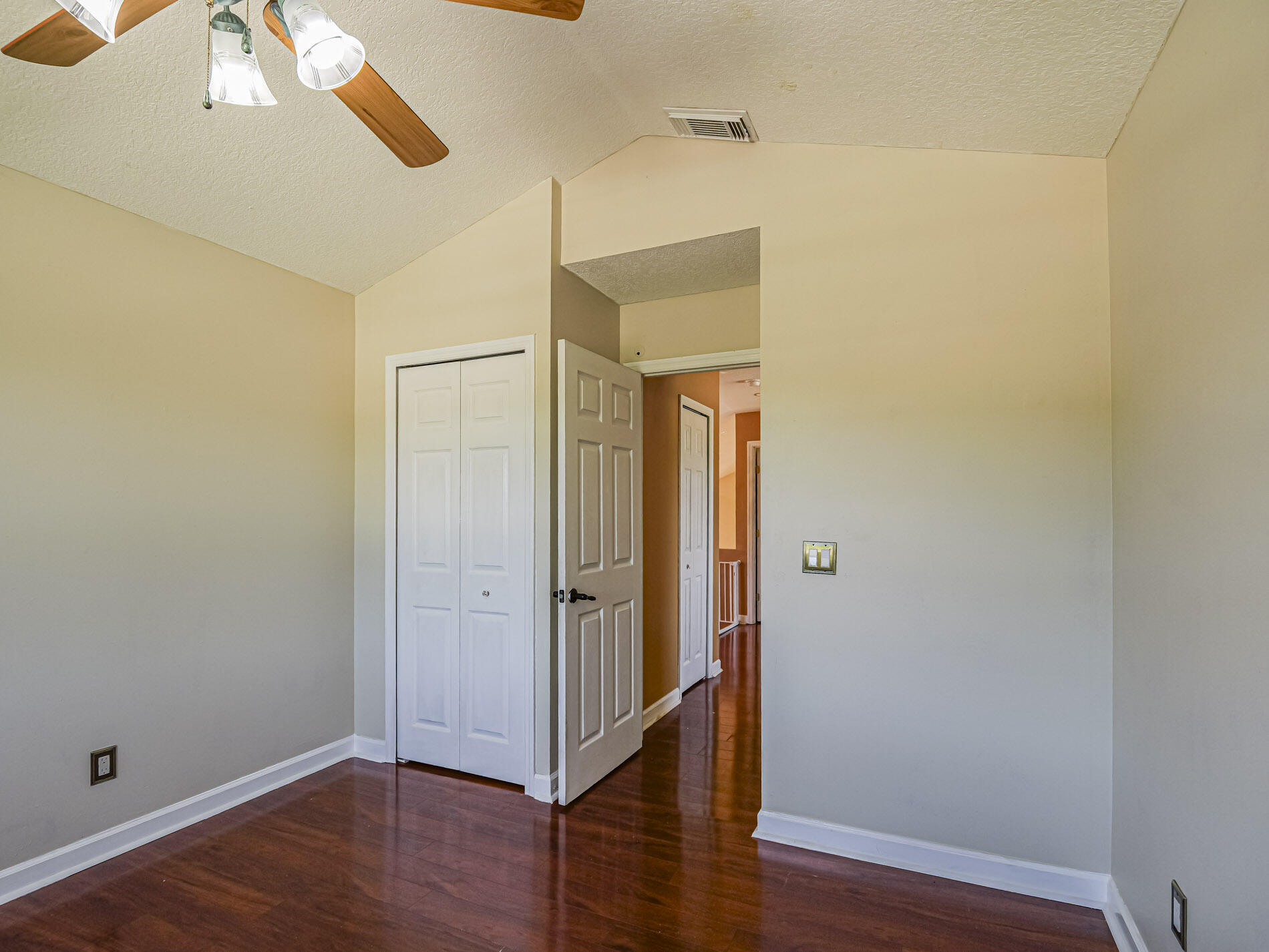 564 Sw Saint Kitts Cove Property Photo 36
