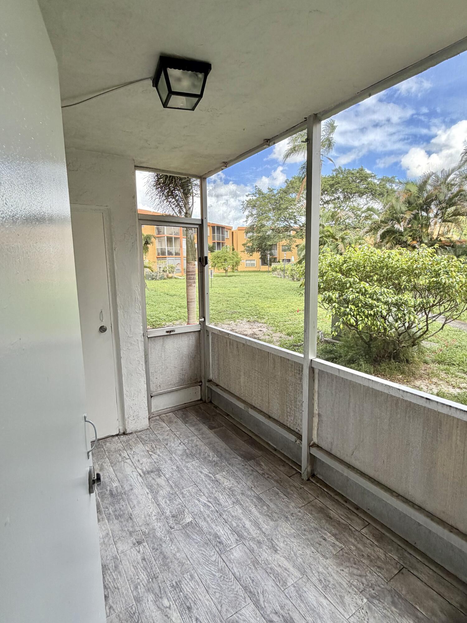 4364 Nw 9th Avenue 16-1d Property Photo 24