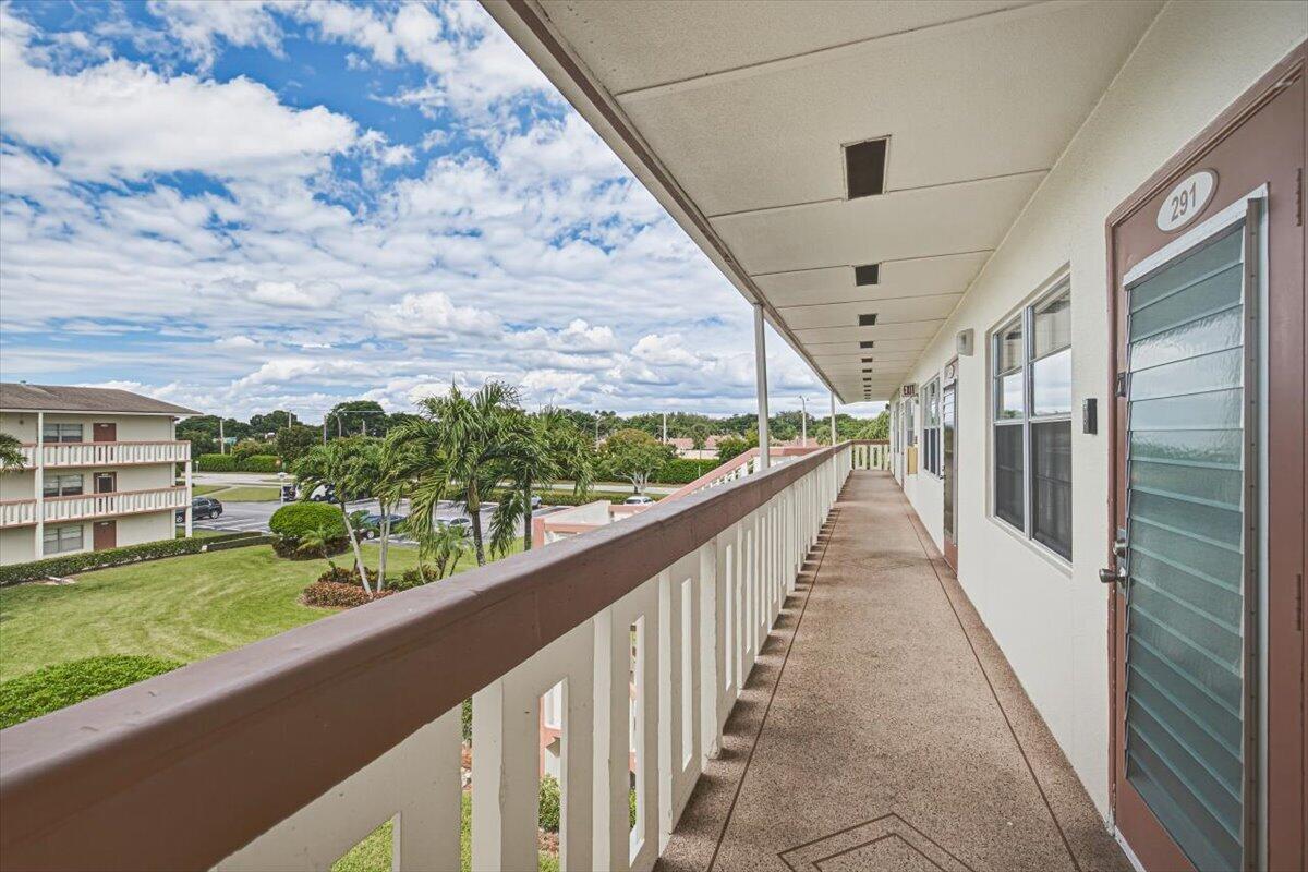291 Preston G Way 291 Property Photo 4