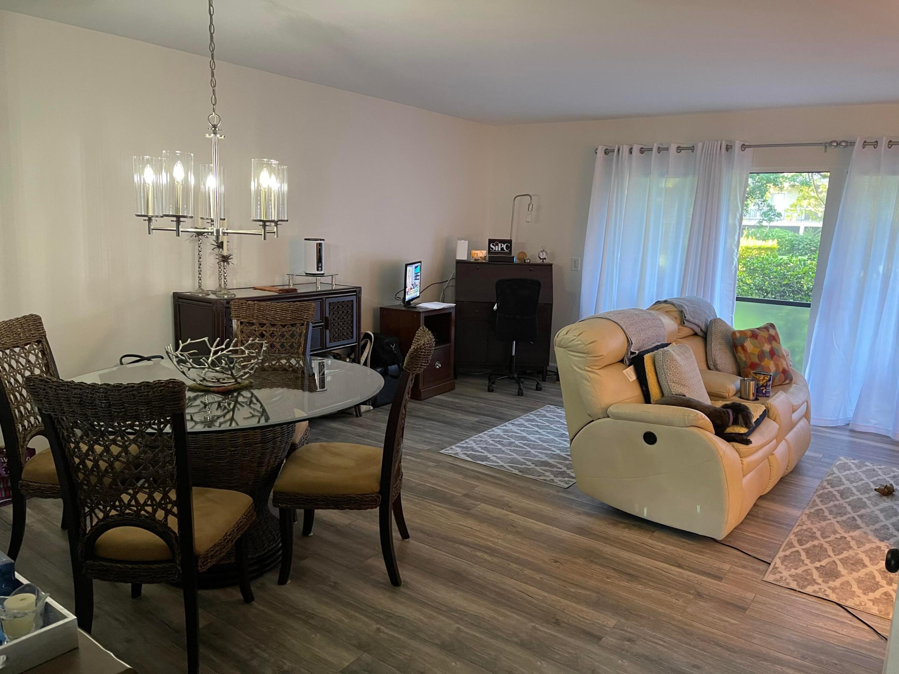 18400 Se Wood Haven Lane M Property Photo 1