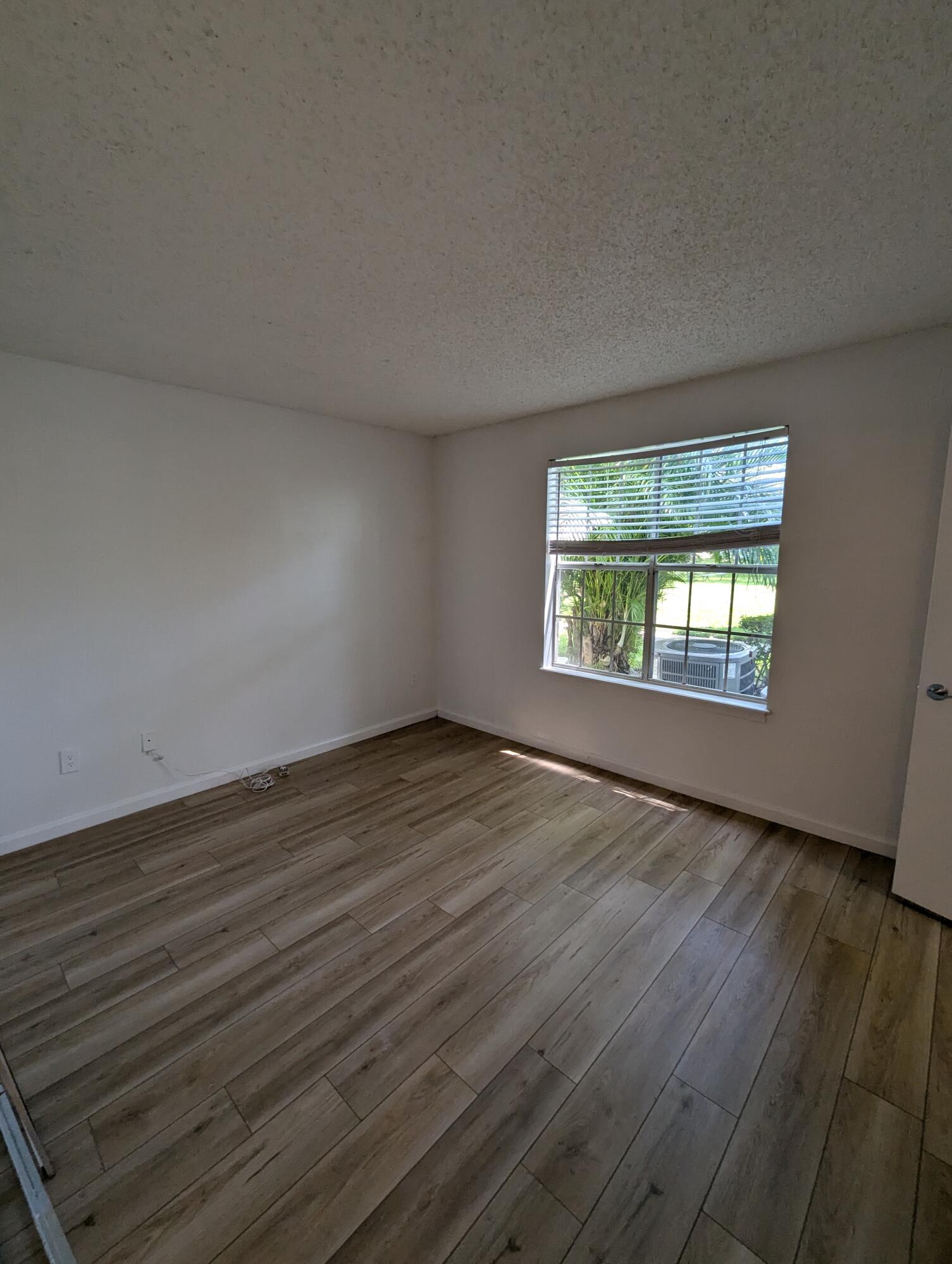 1365 CRYSTAL Way M Property Photo 1