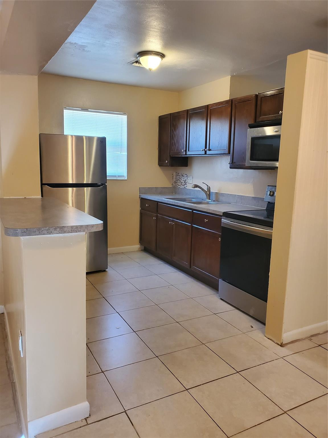 264 Ne 45th Street Property Photo 6