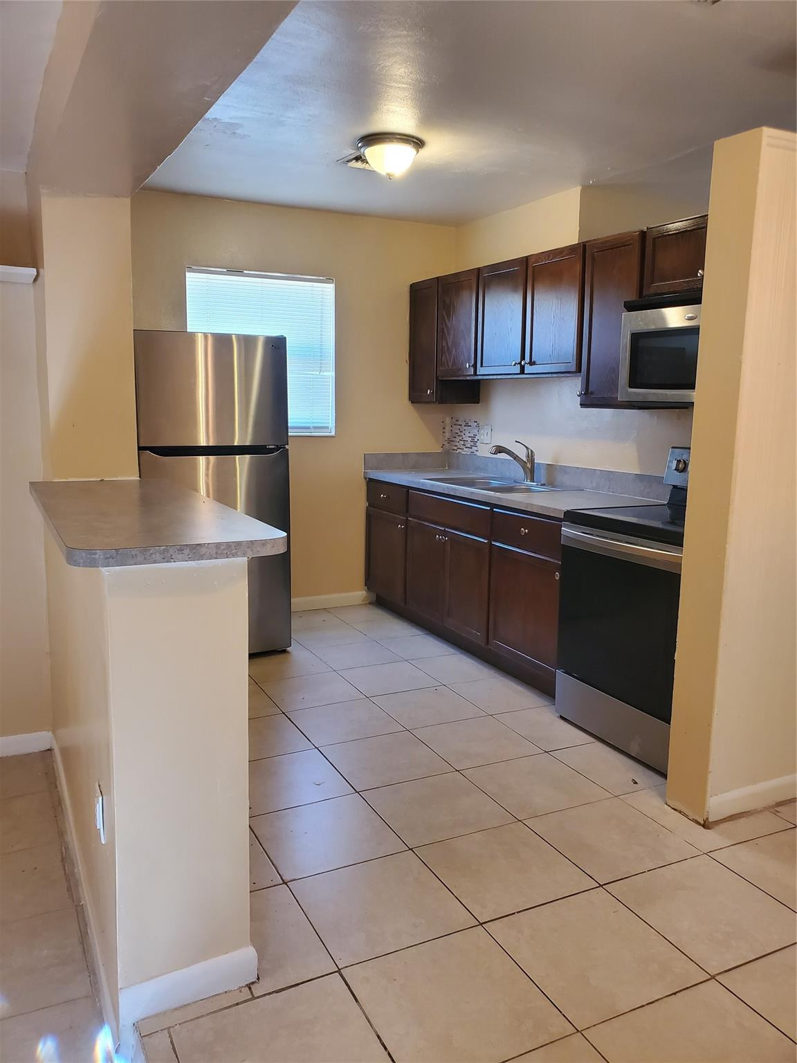 264 Ne 45th Street Property Photo 8