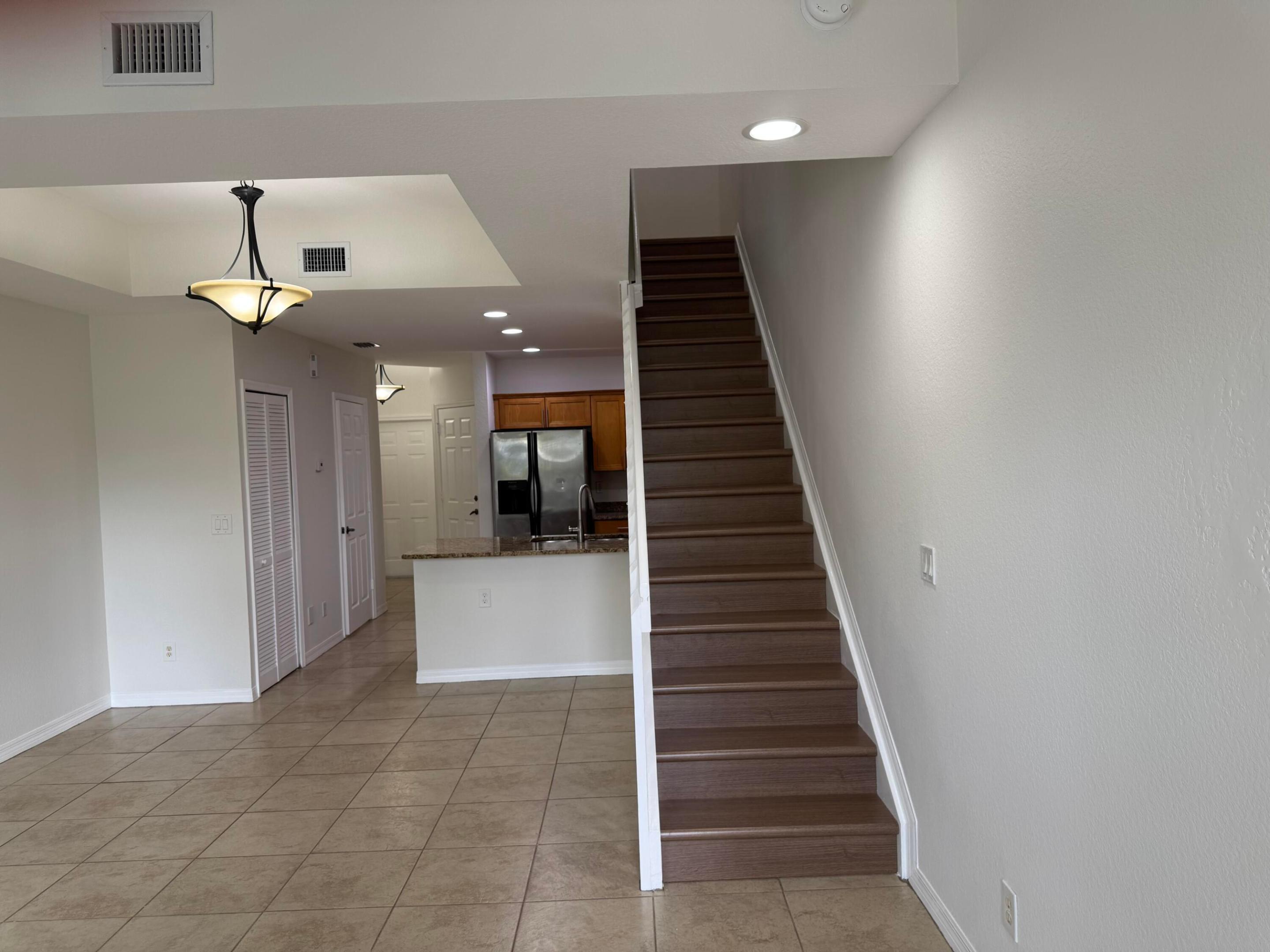 902 S Federal Highway 3 Property Photo 9
