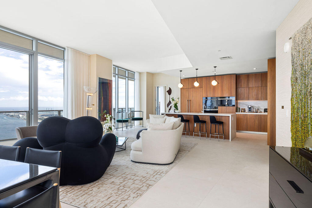 1400 Biscayne Boulevard 5104 Property Photo 3