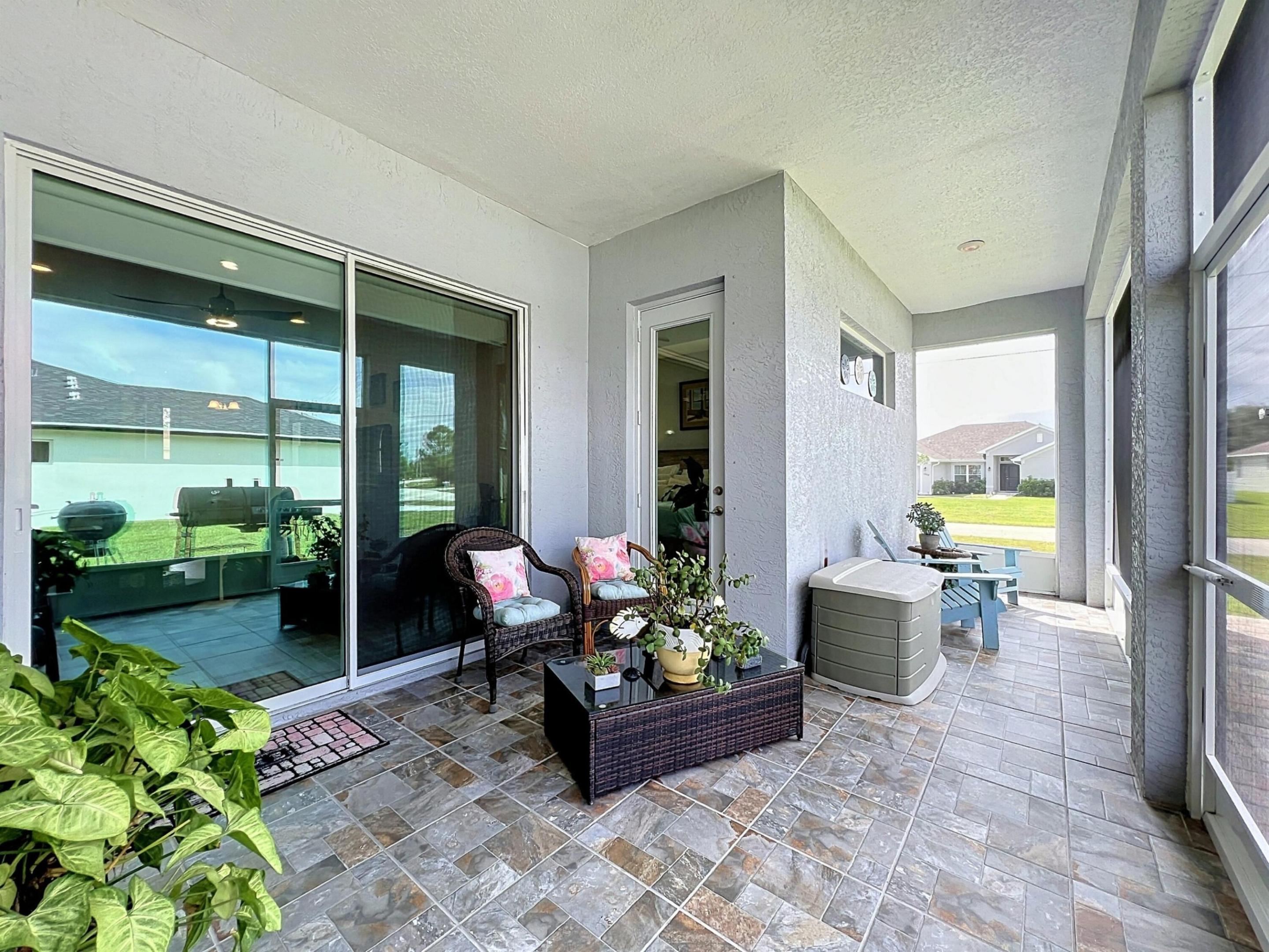 1263 Sw Fox Court Property Photo 41