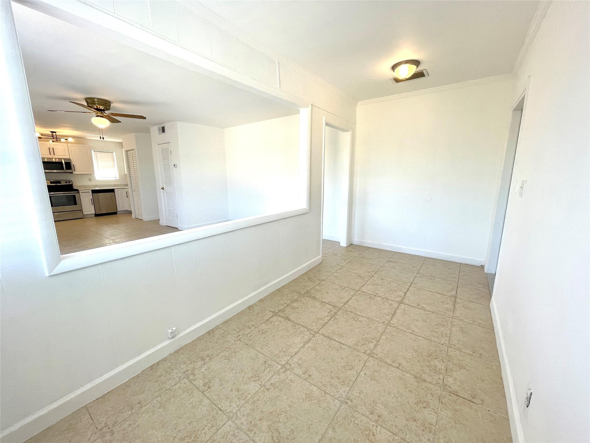 4071 N Dixie Highway 20 Property Photo 14