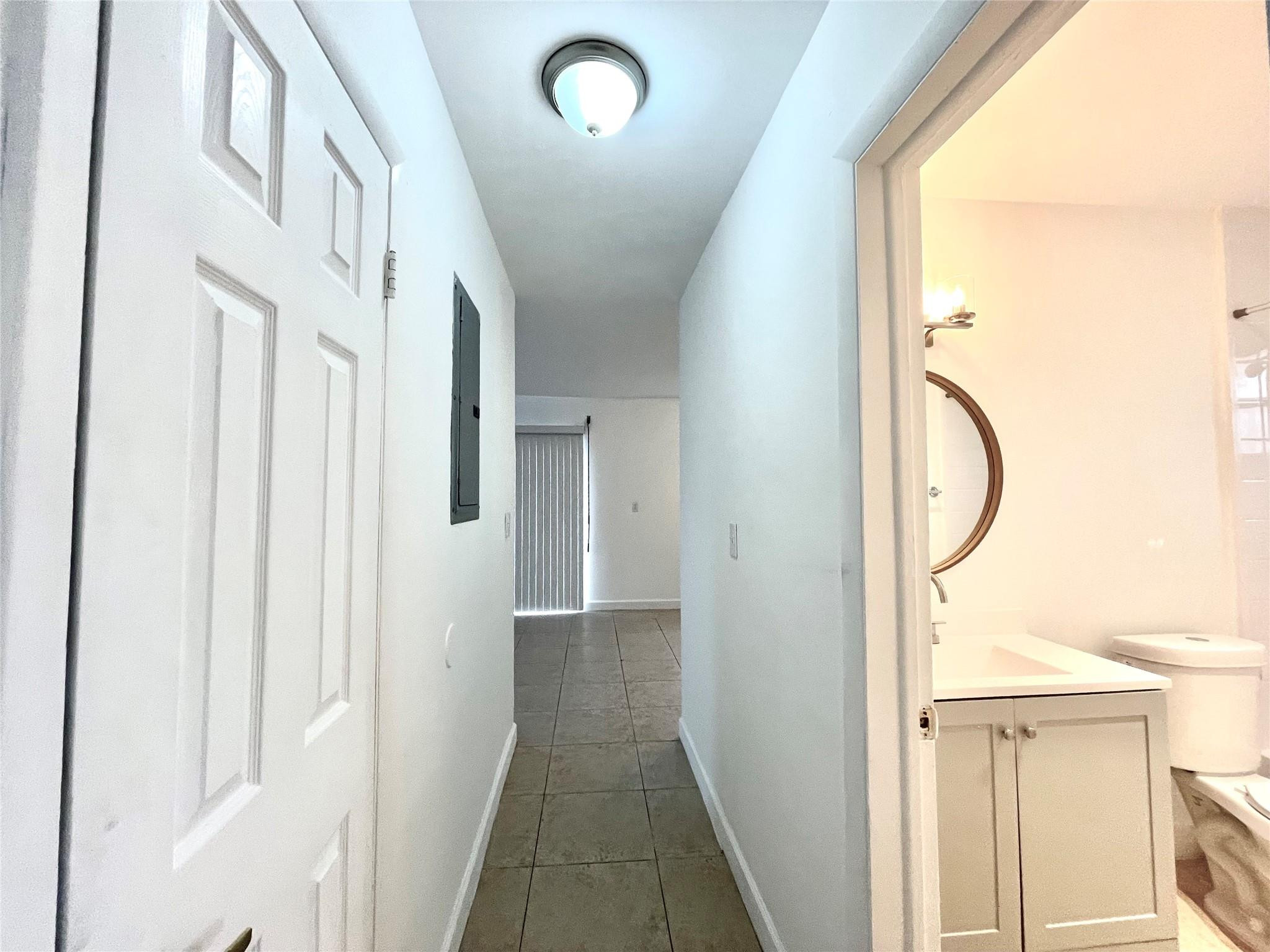 4071 N Dixie Highway 20 Property Photo 15
