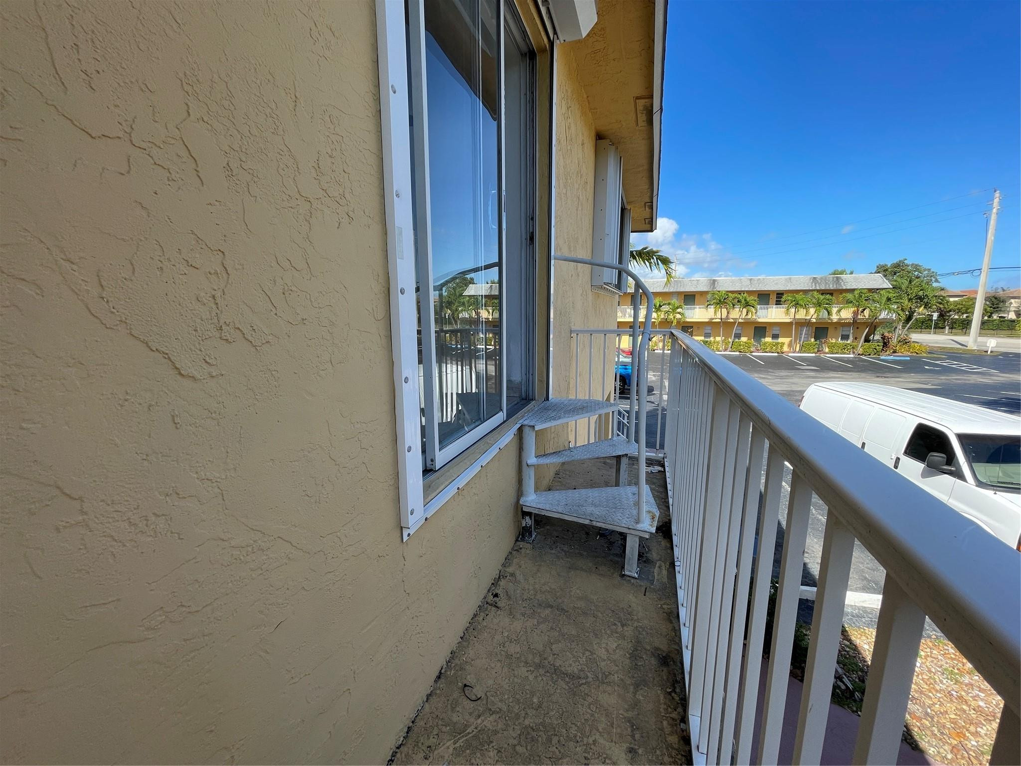 4071 N Dixie Highway 20 Property Photo 22