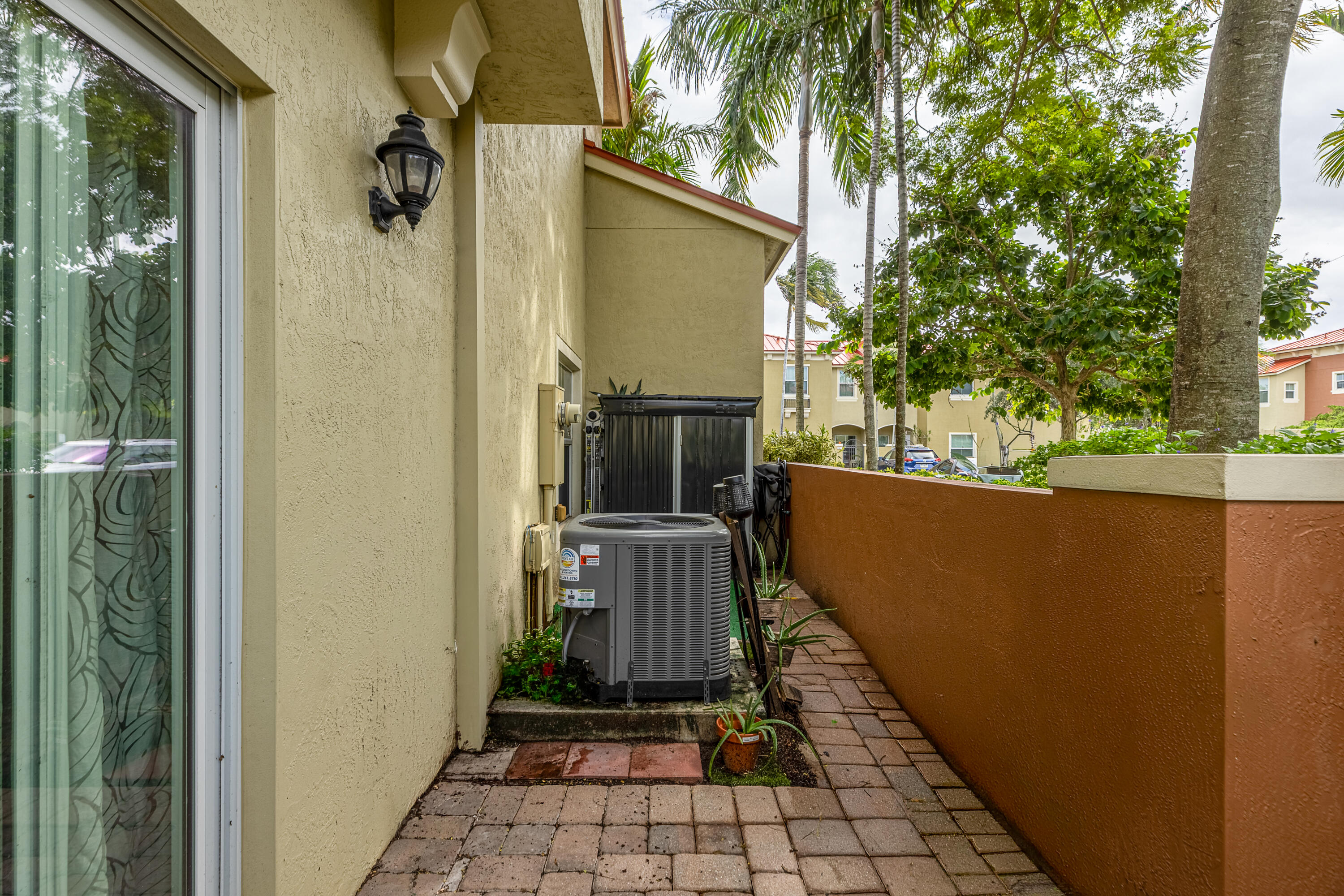 113 Monterey Bay Drive Property Photo 3