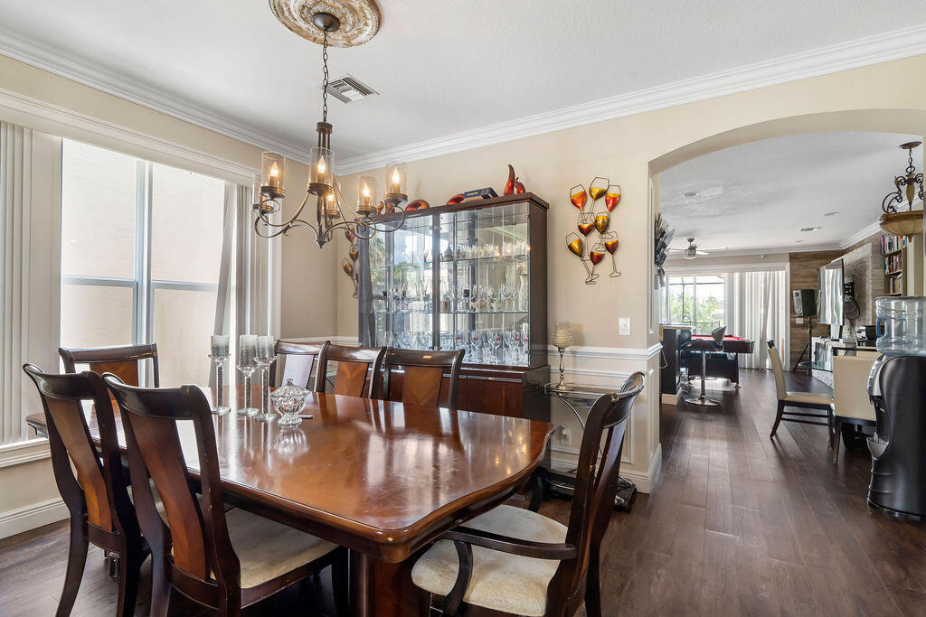 156 Catania Way Property Photo 8