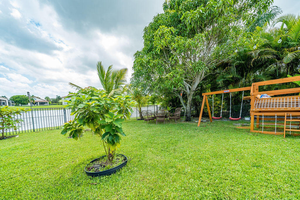 156 Catania Way Property Photo 31