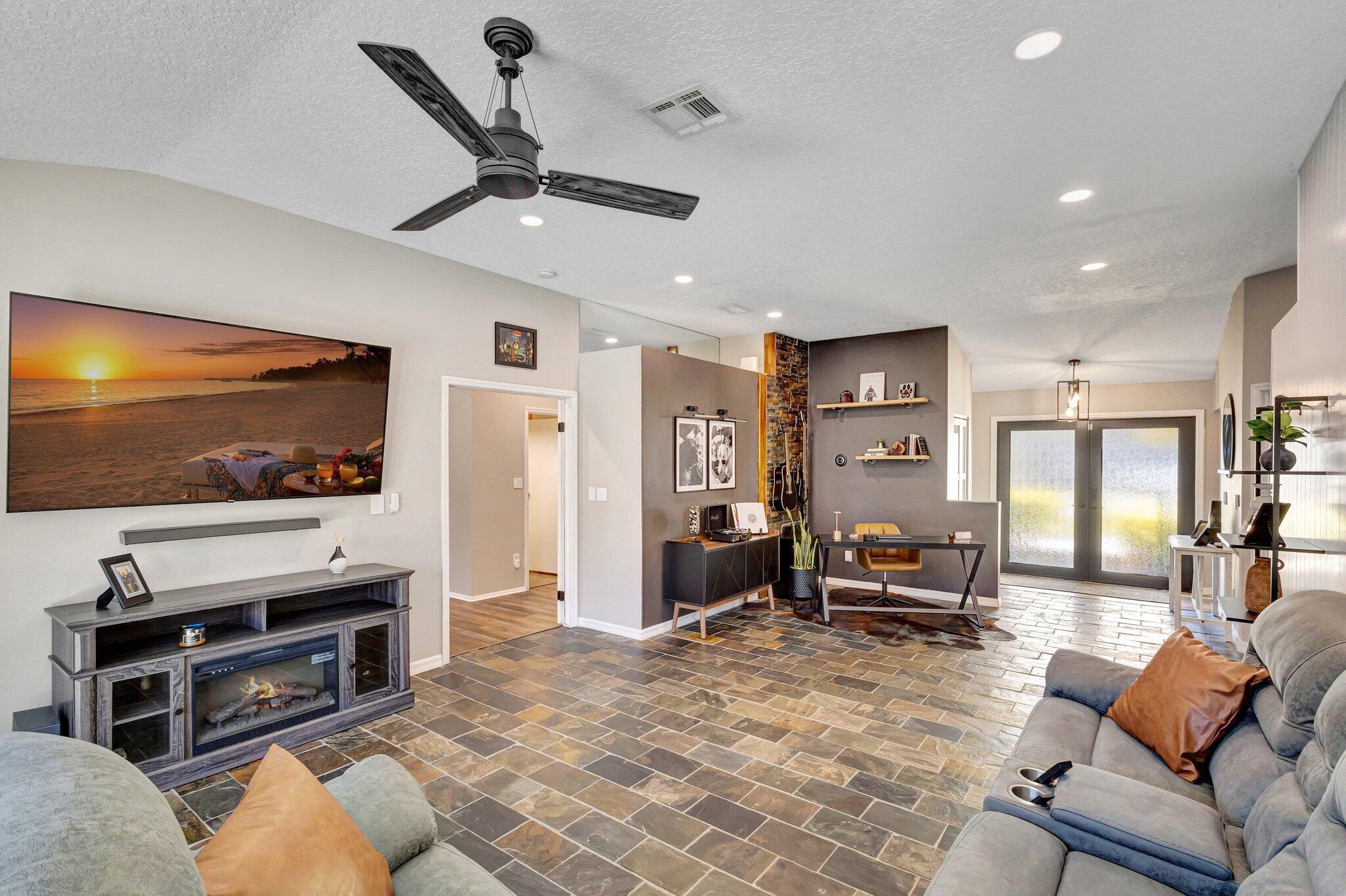 13005 Meadowbreeze Drive Property Photo 13