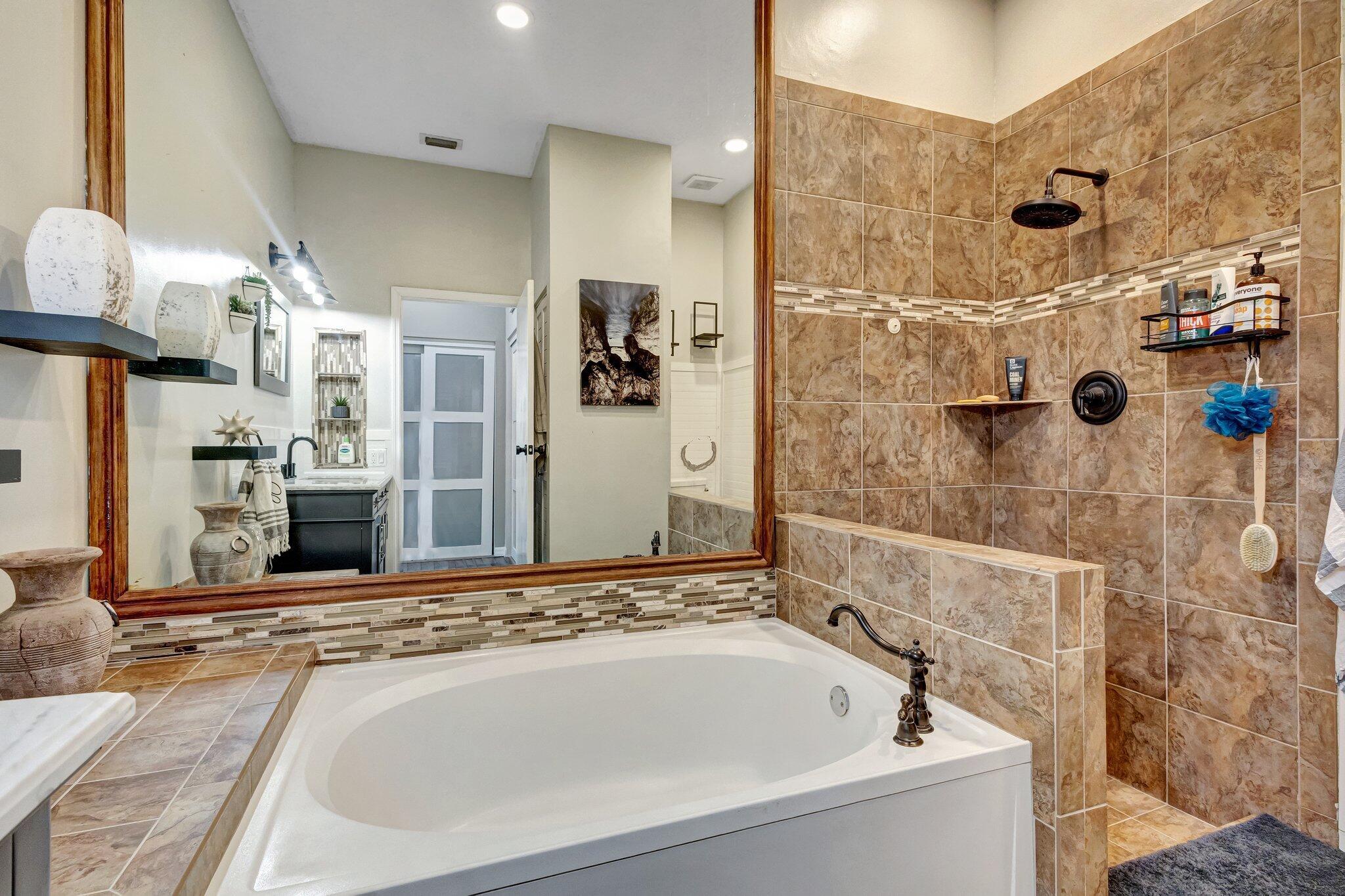 13005 Meadowbreeze Drive Property Photo 19