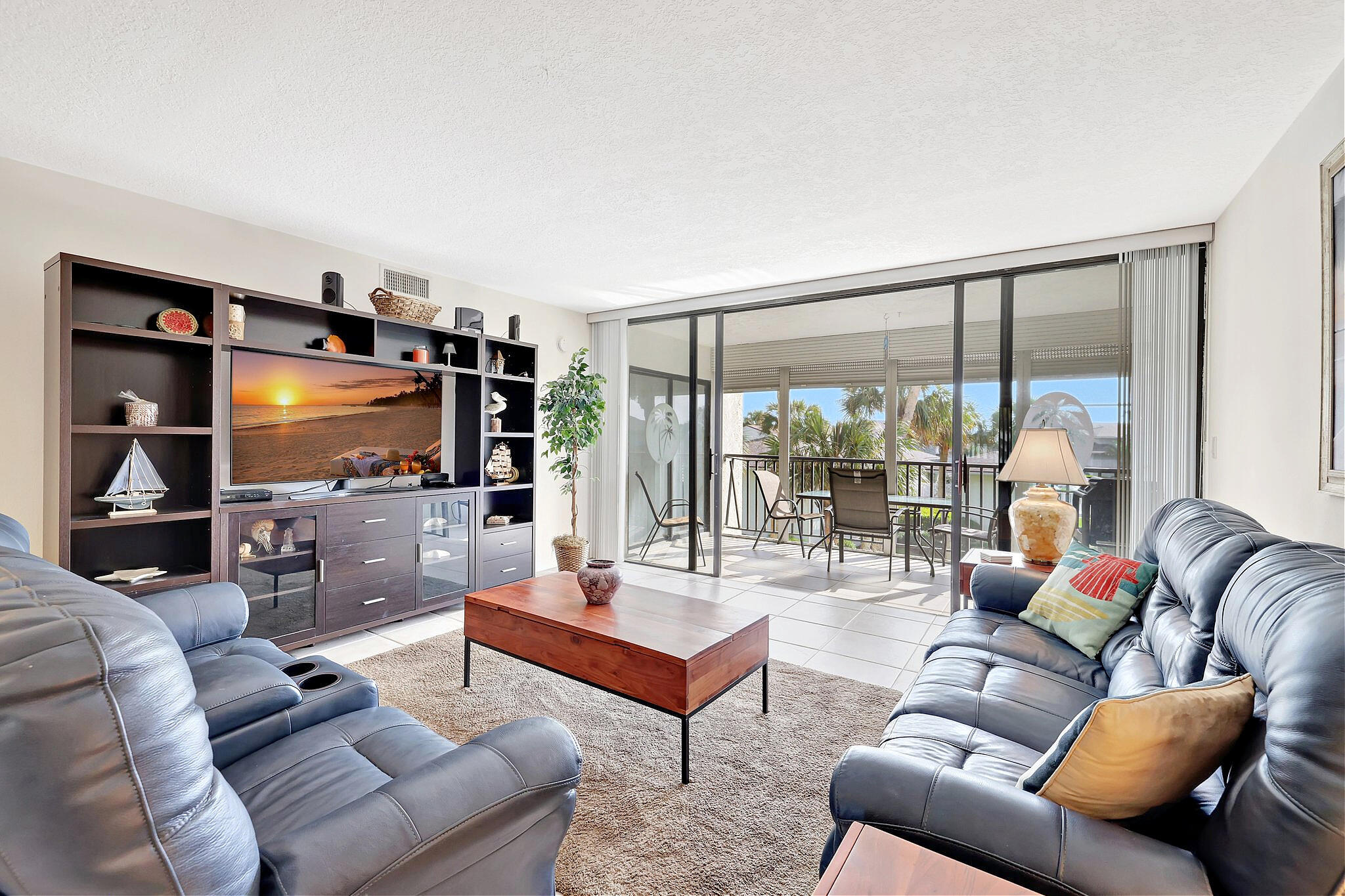 2400 S Ocean Drive 2235 Property Photo 13