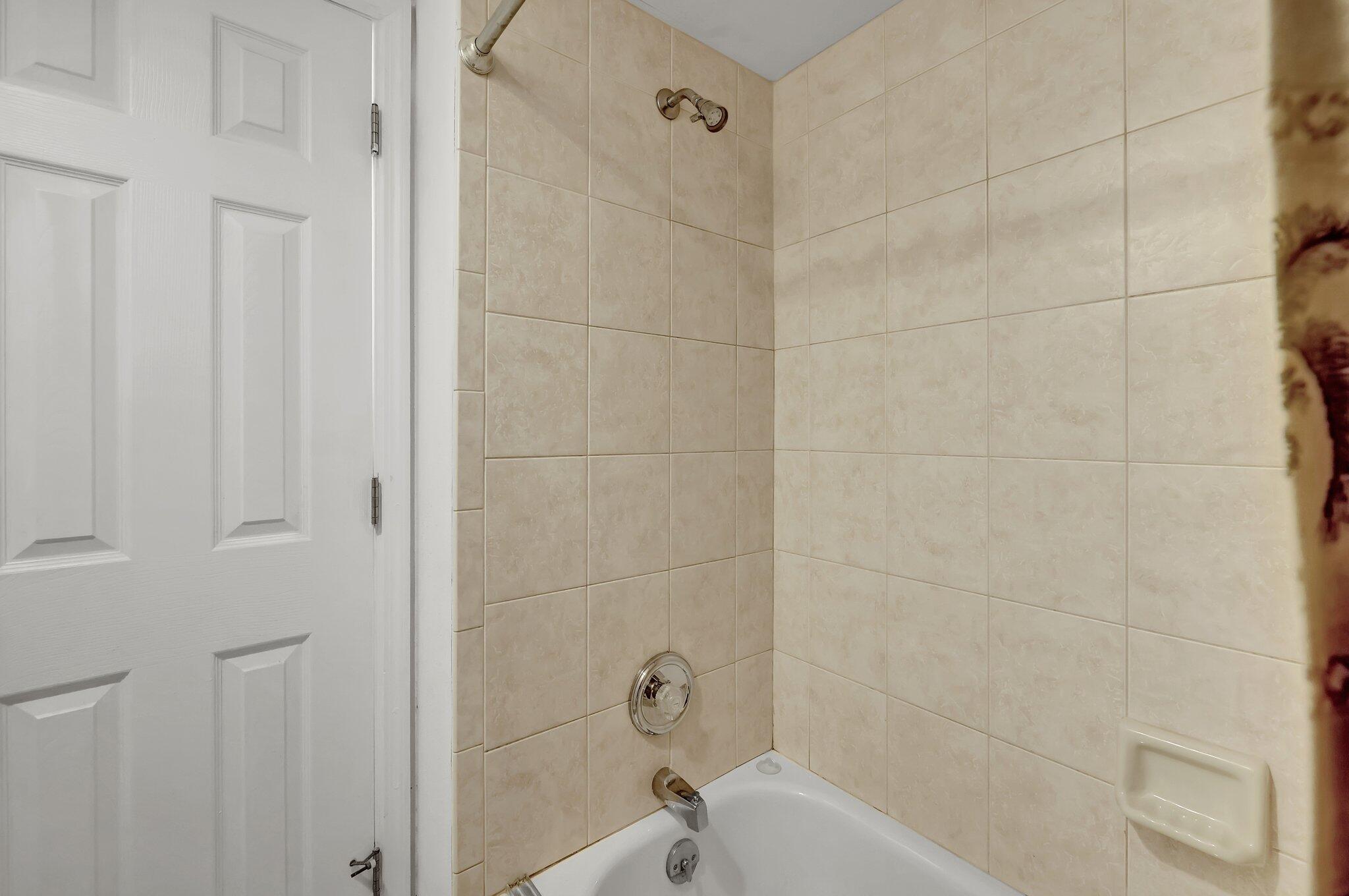 2400 S Ocean Drive 2235 Property Photo 24